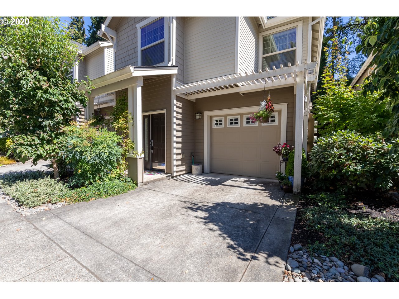 Photo #2: 20454815 Listing 
