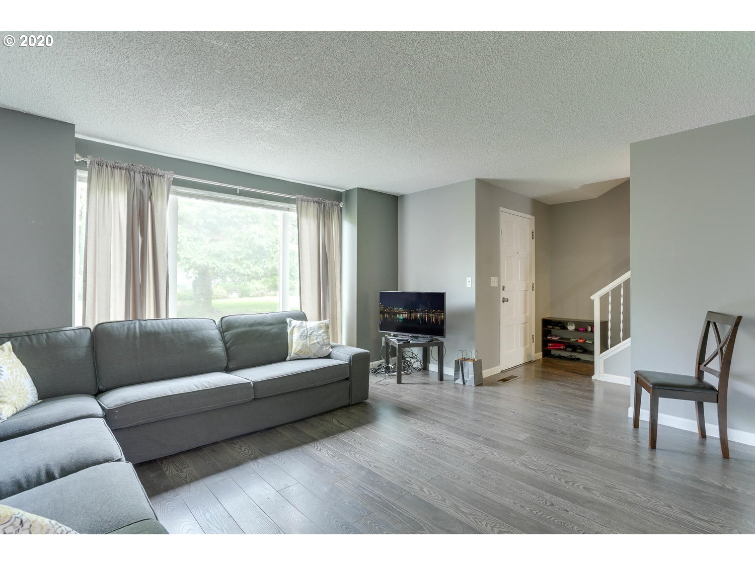 Photo #5: 20457381 Listing 