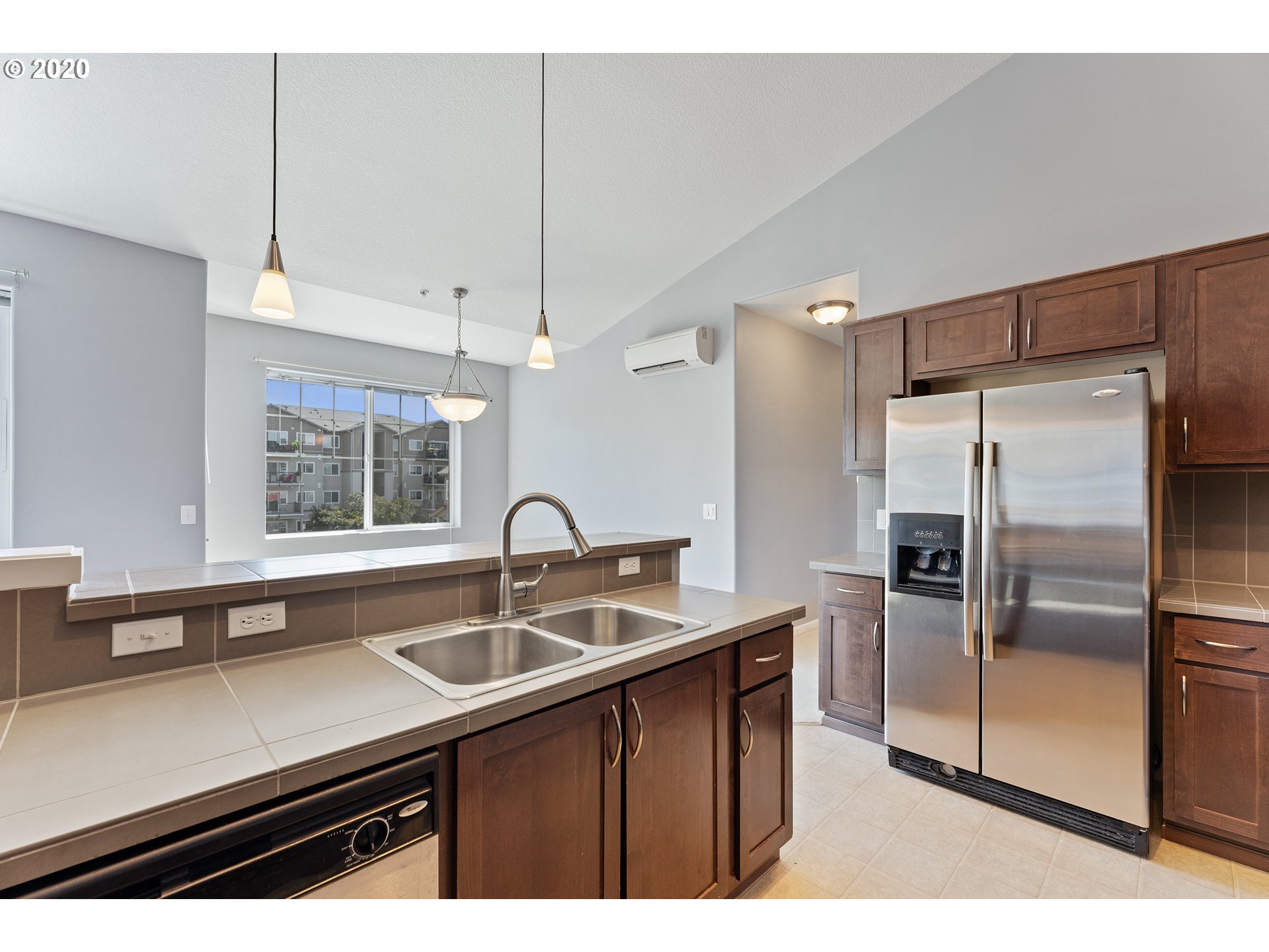Photo #2: 20458018 Listing 
