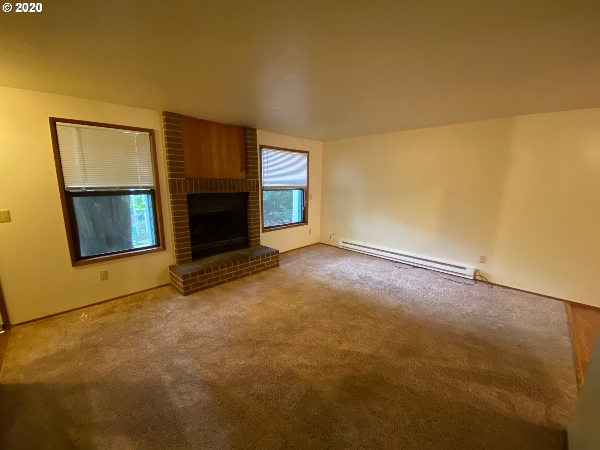 Photo #2: 20458207 Listing 