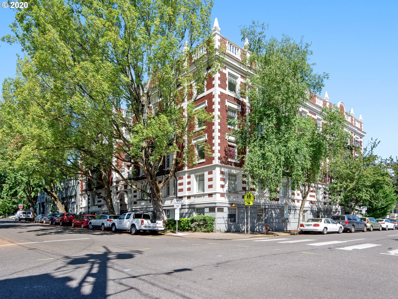 Photo #6: 20459591 Listing 