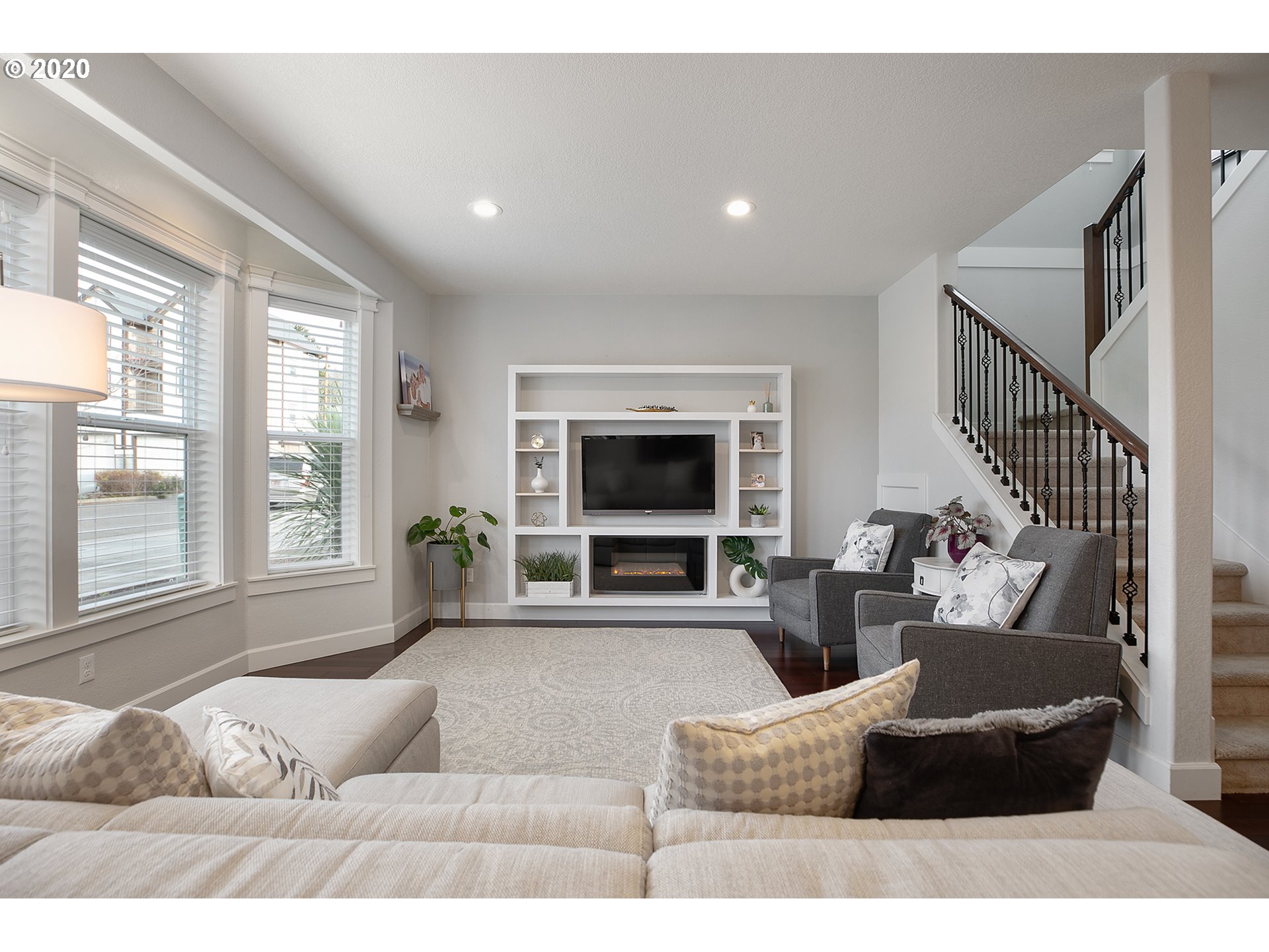 Photo #6: 20459943 Listing 