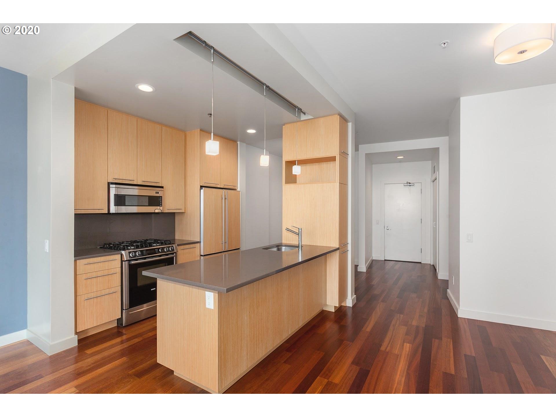 Photo #5: 20462997 Listing 