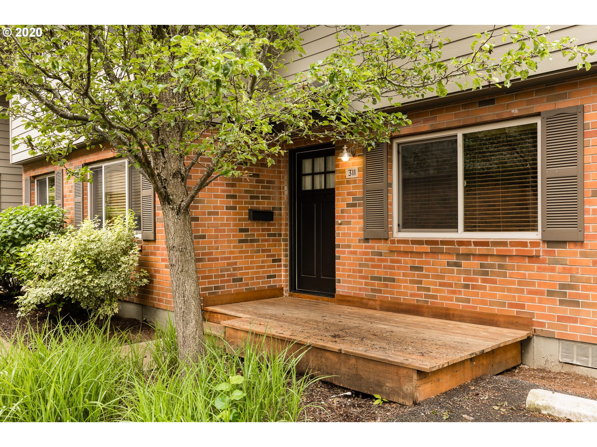 Photo #4: 20469188 Listing 