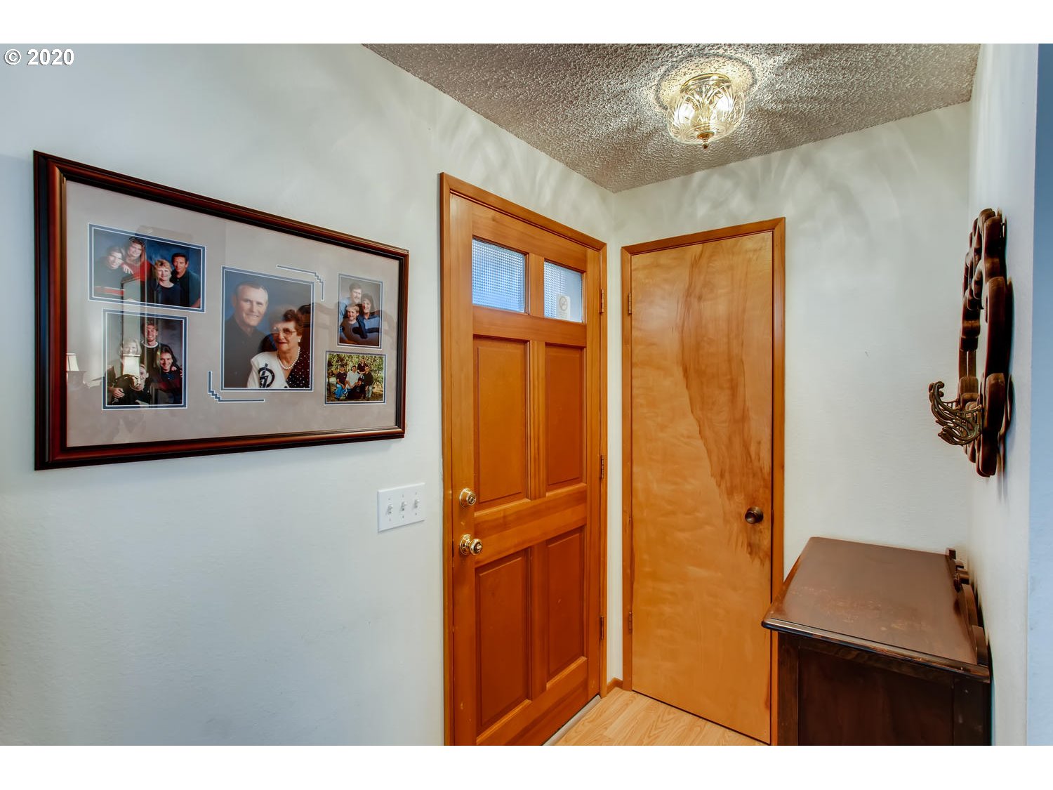 Photo #6: 20469269 Listing 