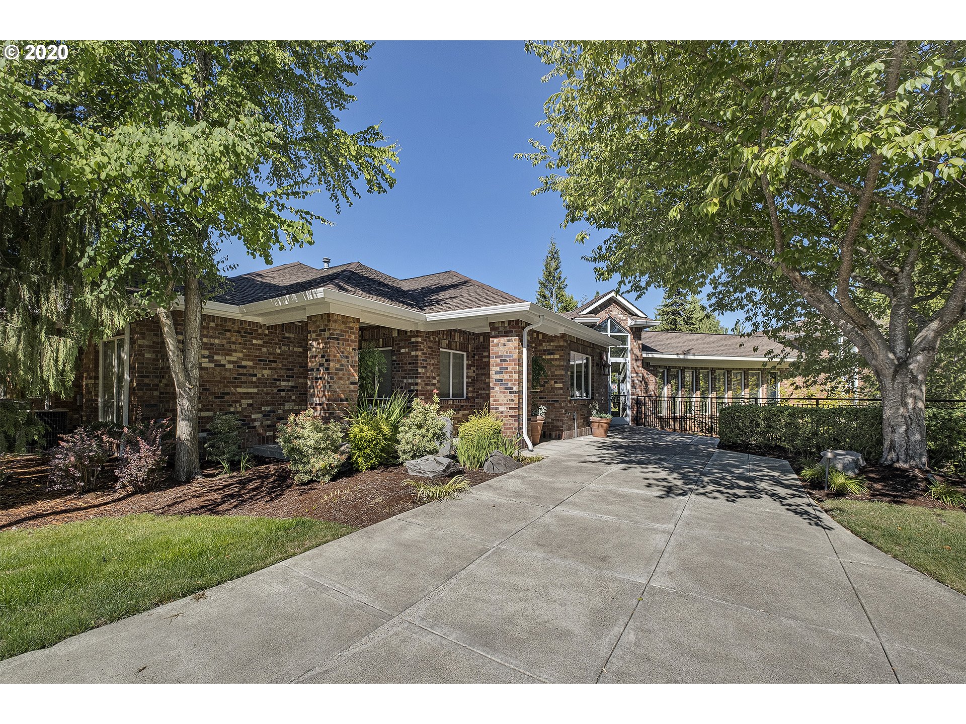 Photo #3: 20469606 Listing 