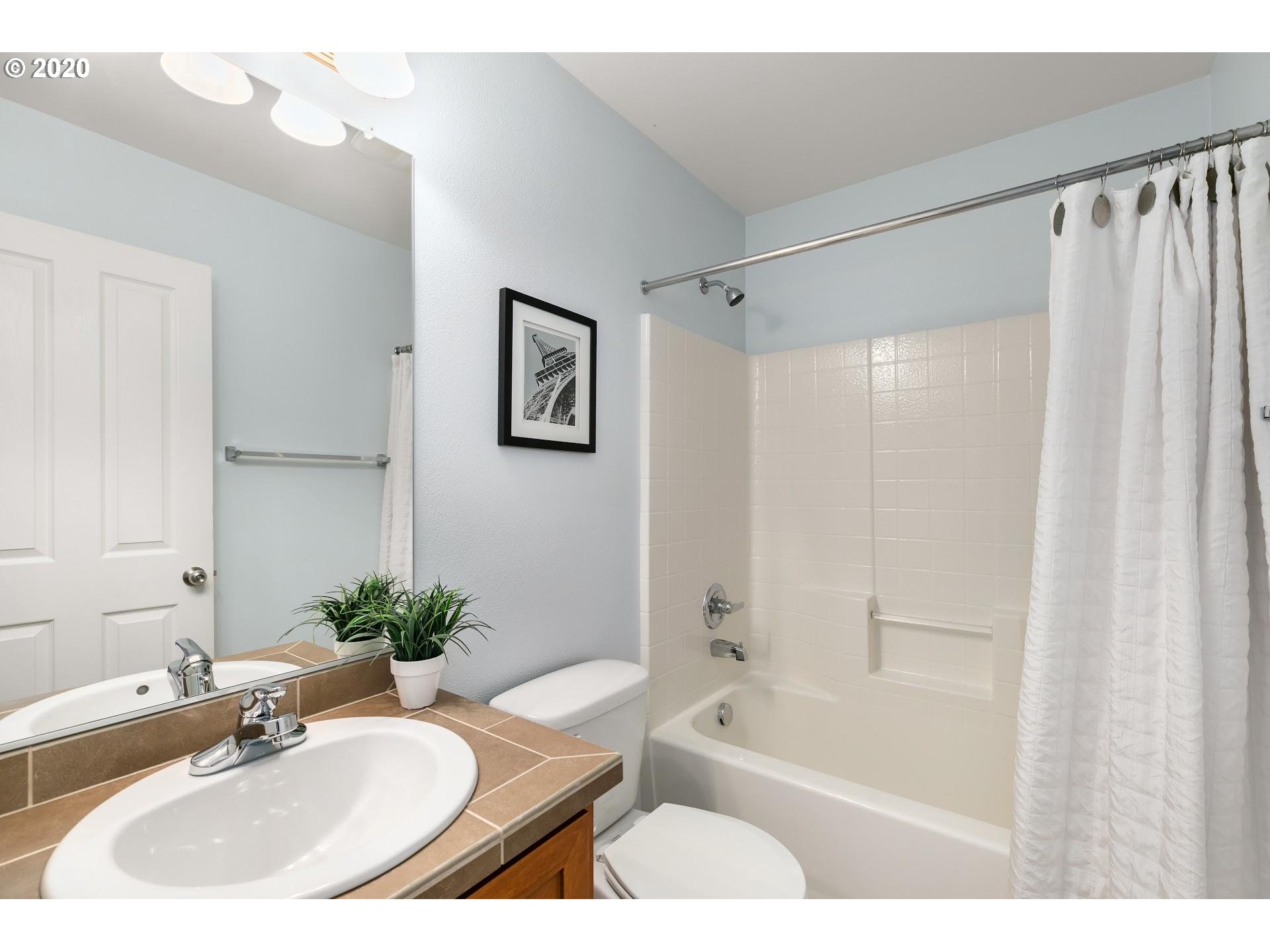 Photo #5: 20470418 Listing 
