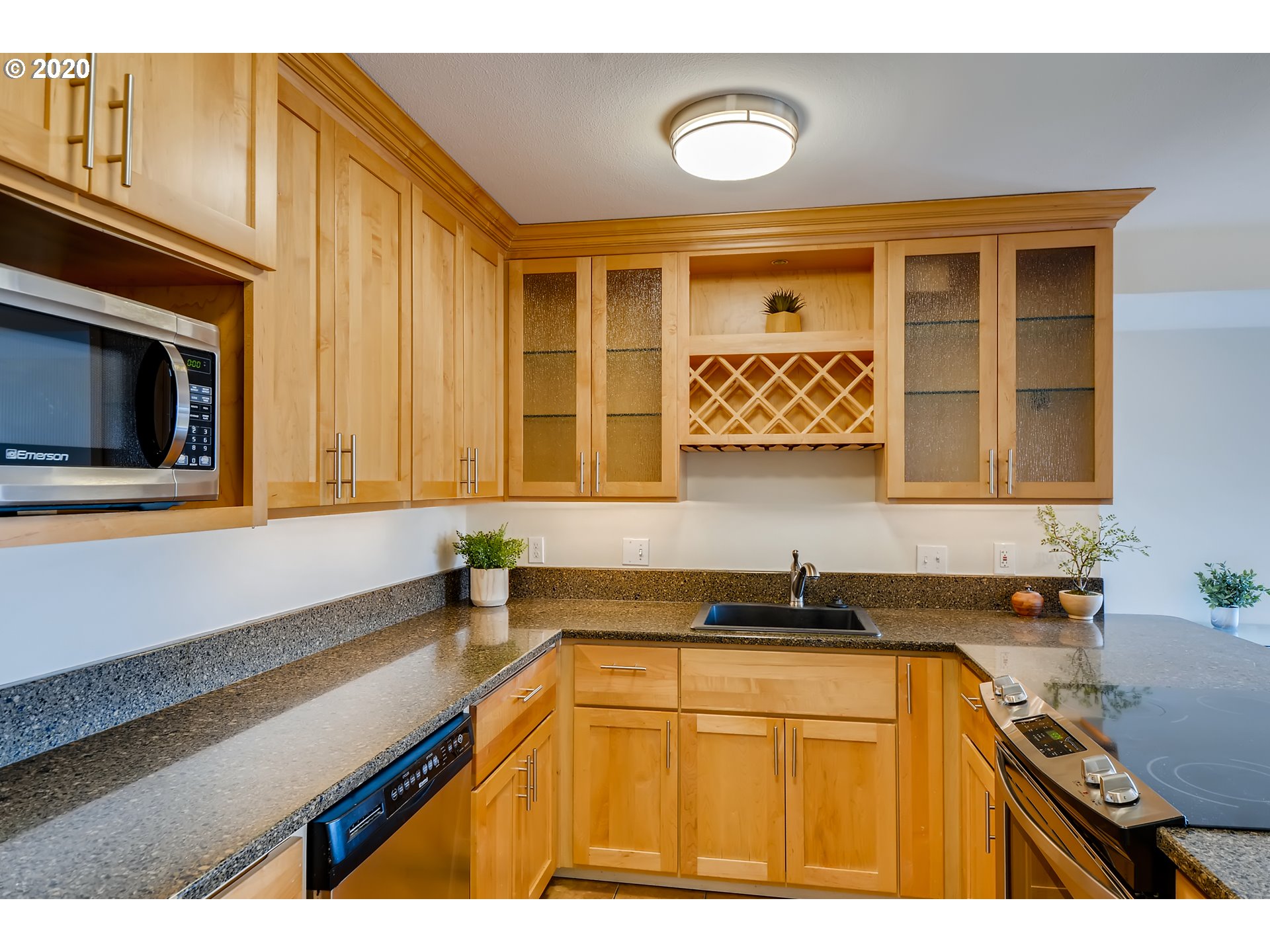 Photo #4: 20475146 Listing 