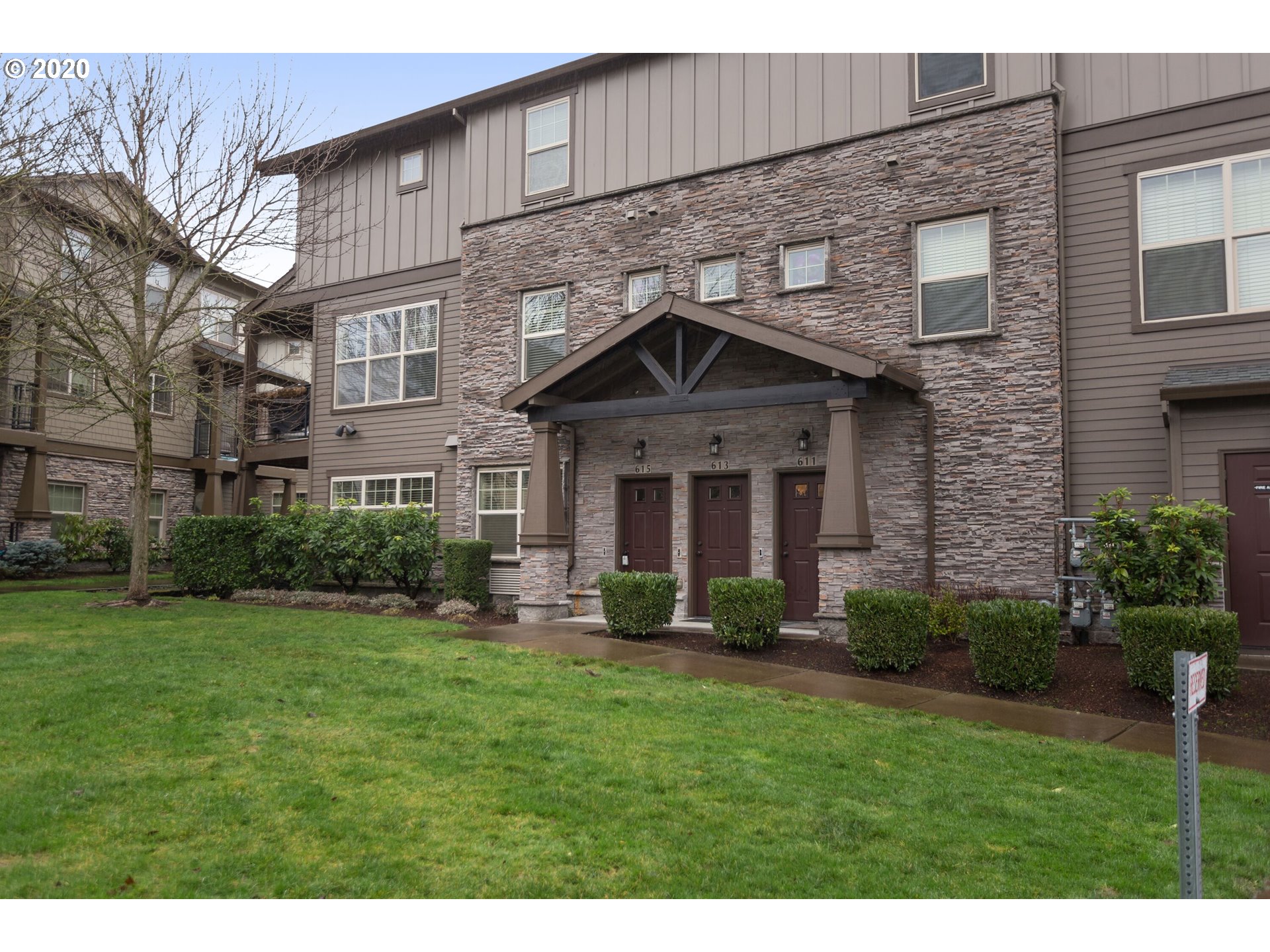 Photo #2: 20481218 Listing 