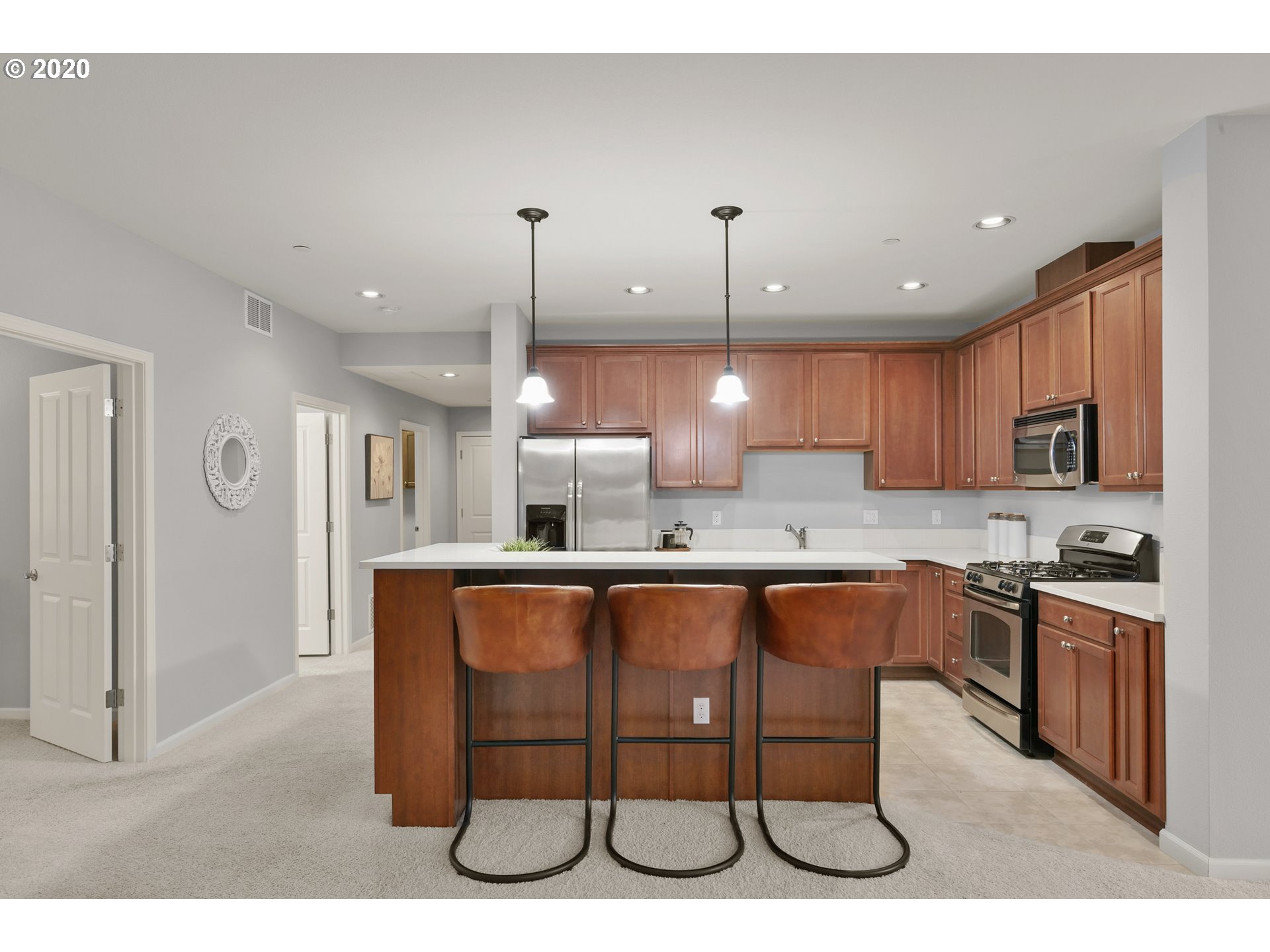 Photo #6: 20481376 Listing 