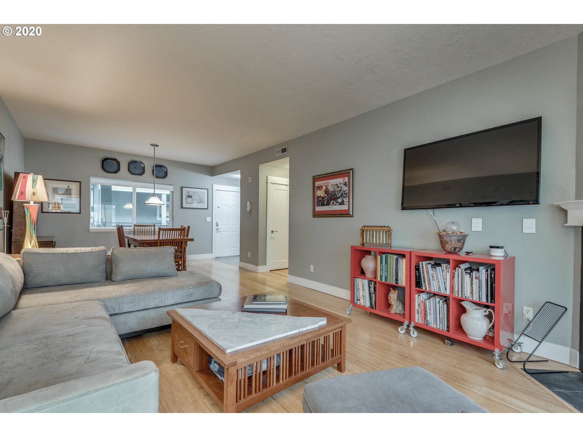 Photo #4: 20482729 Listing 