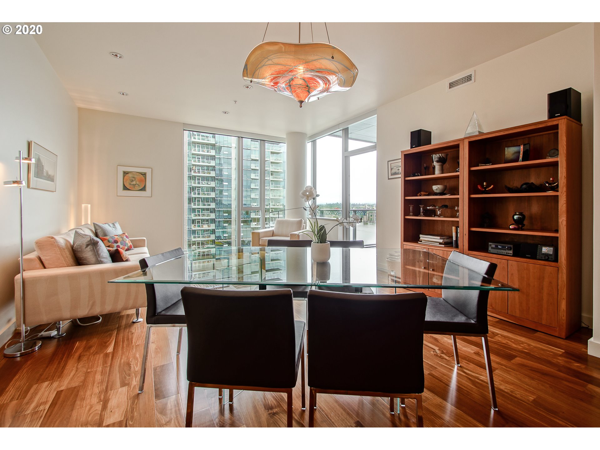 Photo #3: 20484015 Listing 