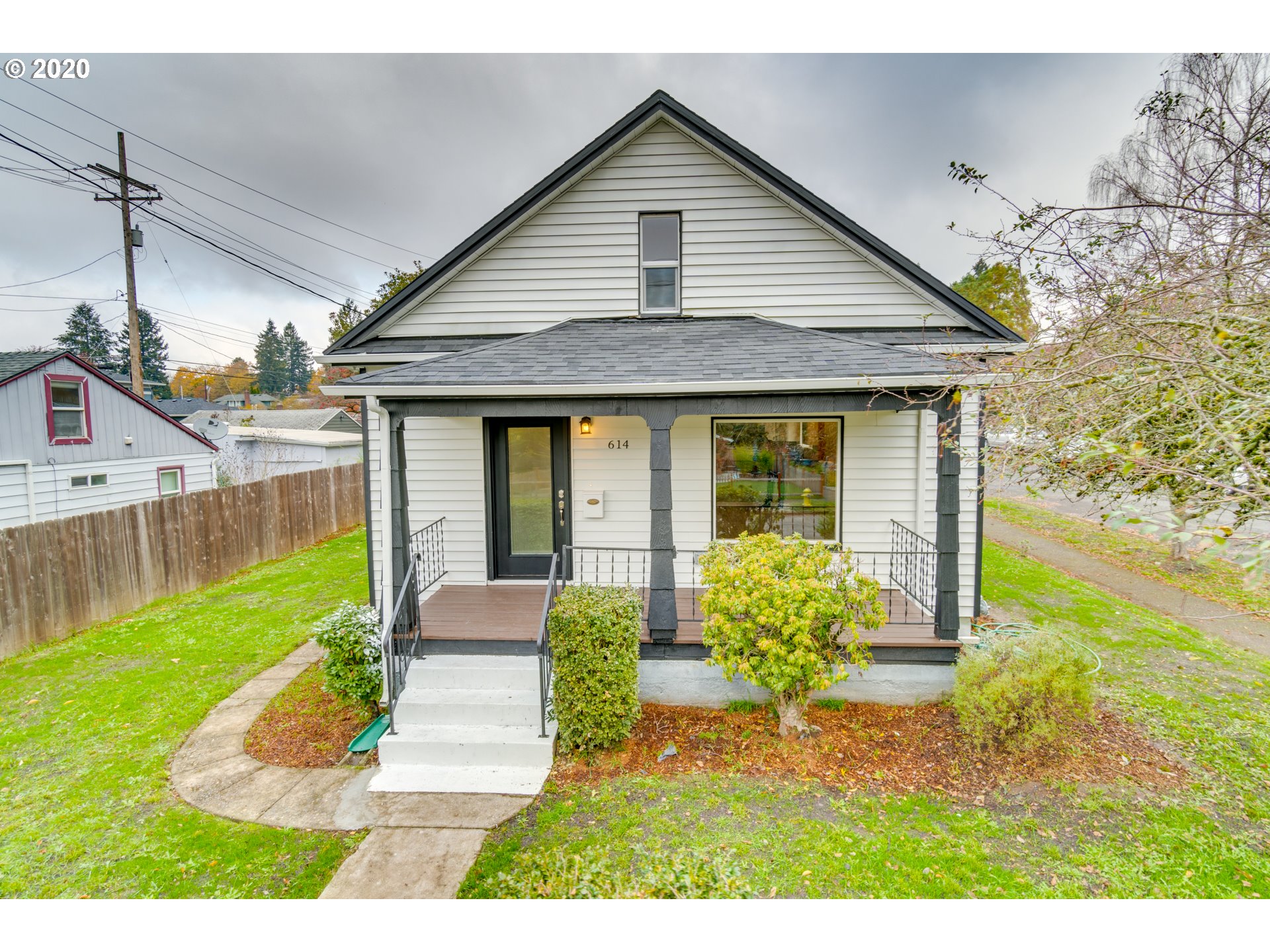 614 E 20TH ST (1 of 32)