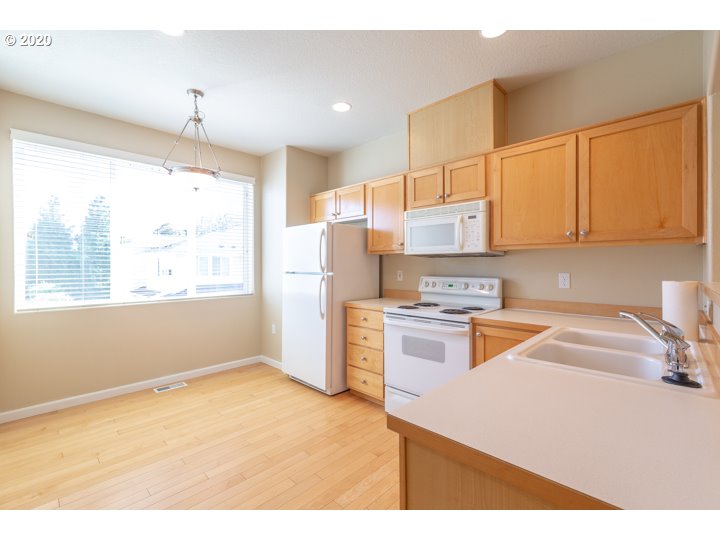 Photo #6: 20485353 Listing 