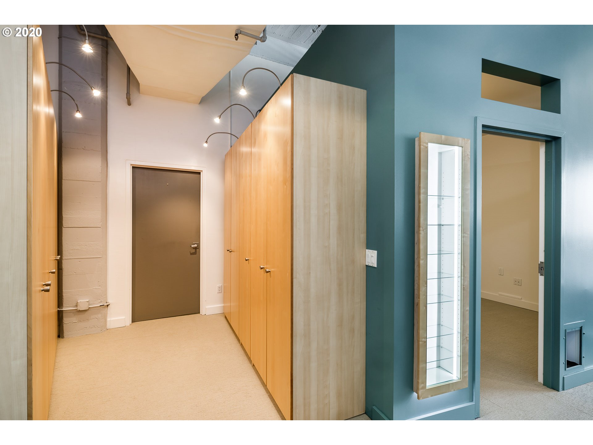 Photo #4: 20488039 Listing 
