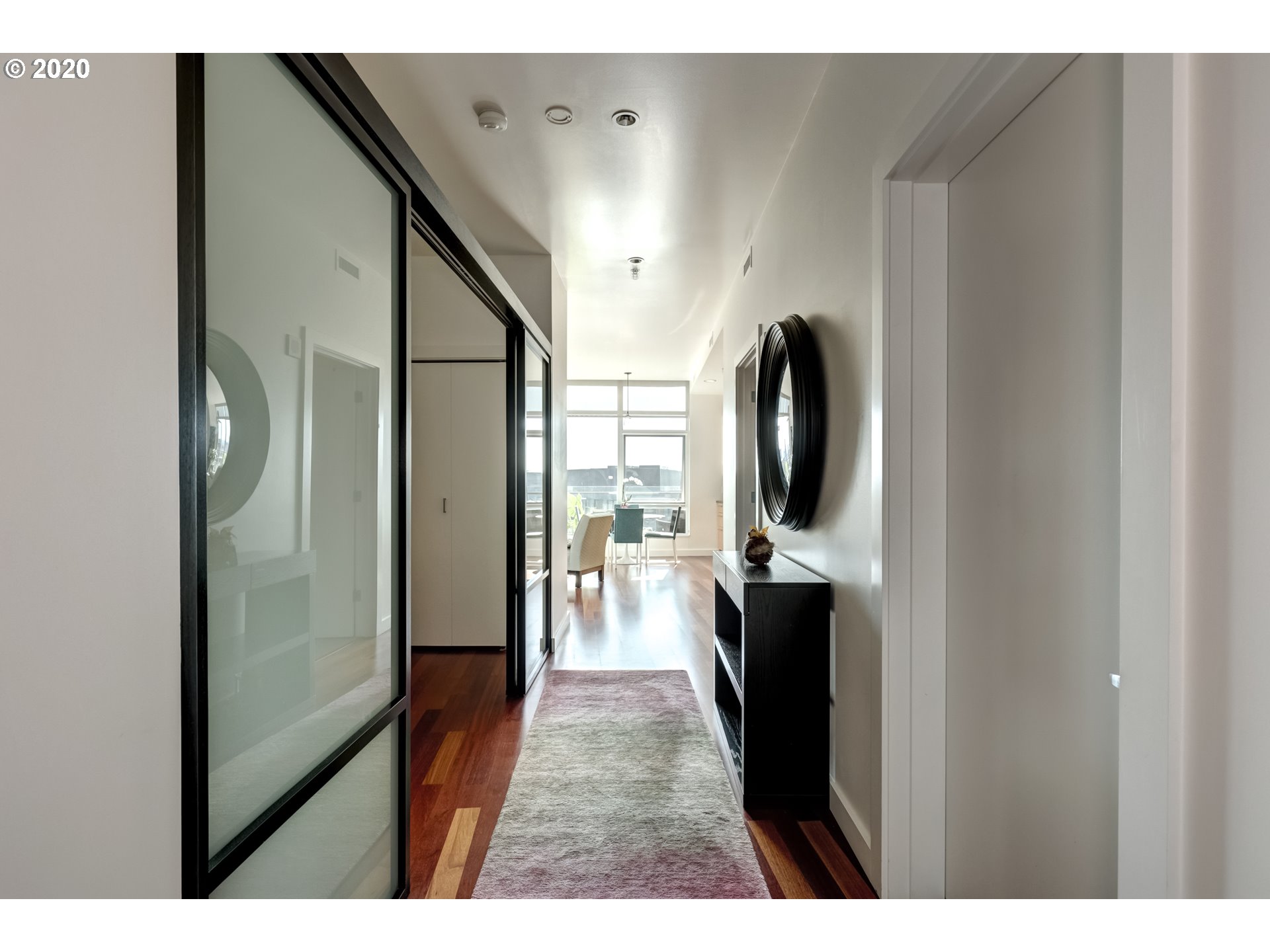 Photo #4: 20488433 Listing 