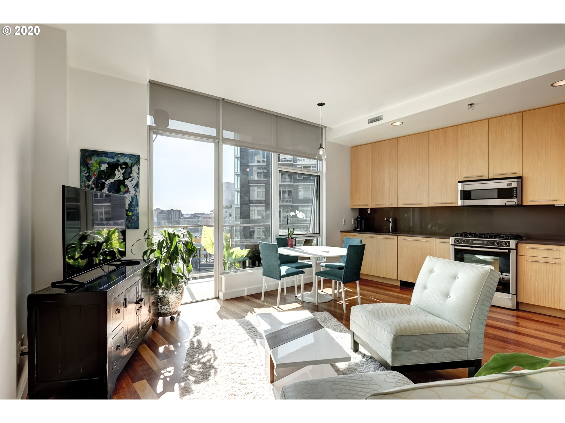 Photo #6: 20488433 Listing 