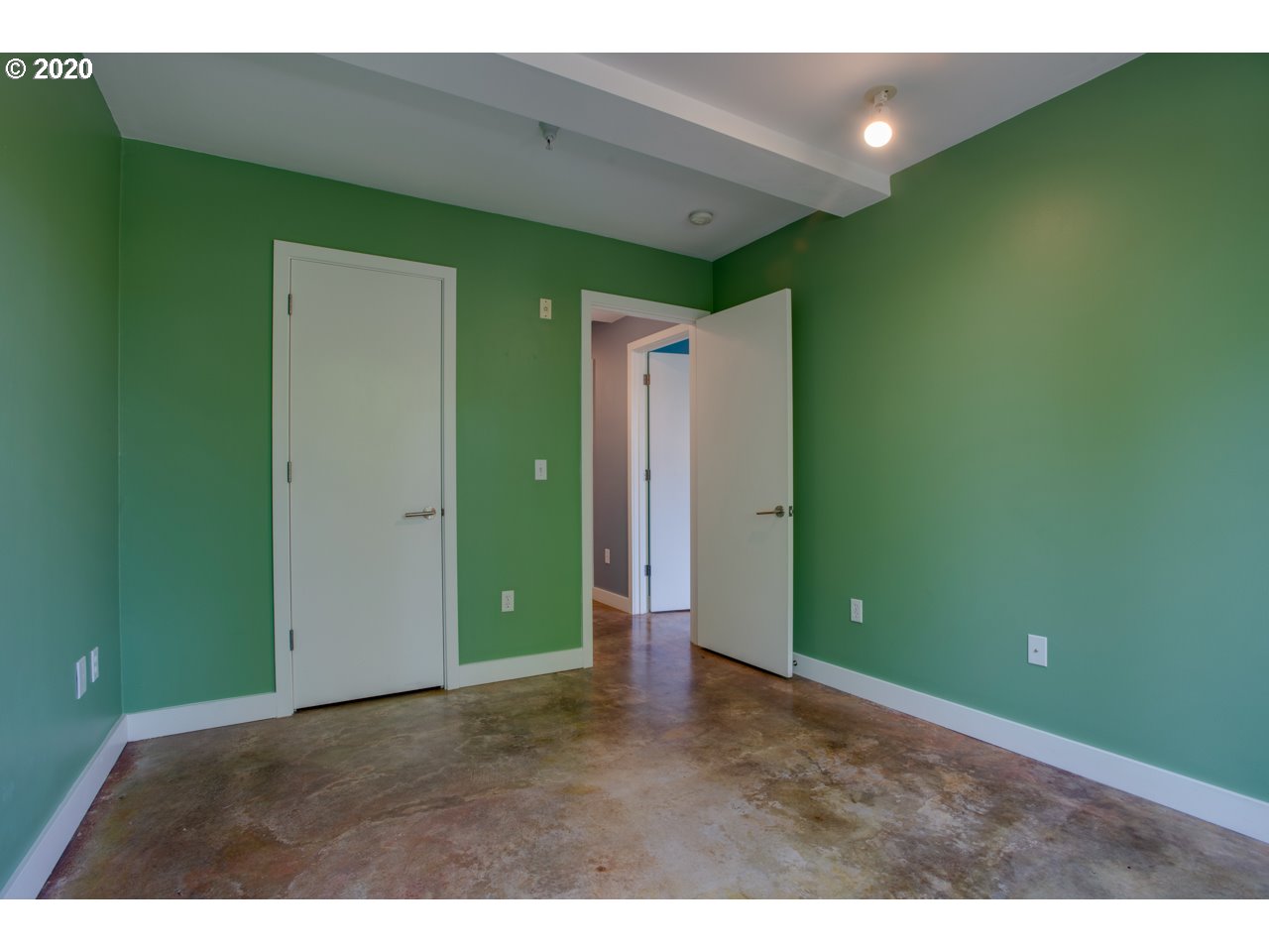 Photo #6: 20489541 Listing 