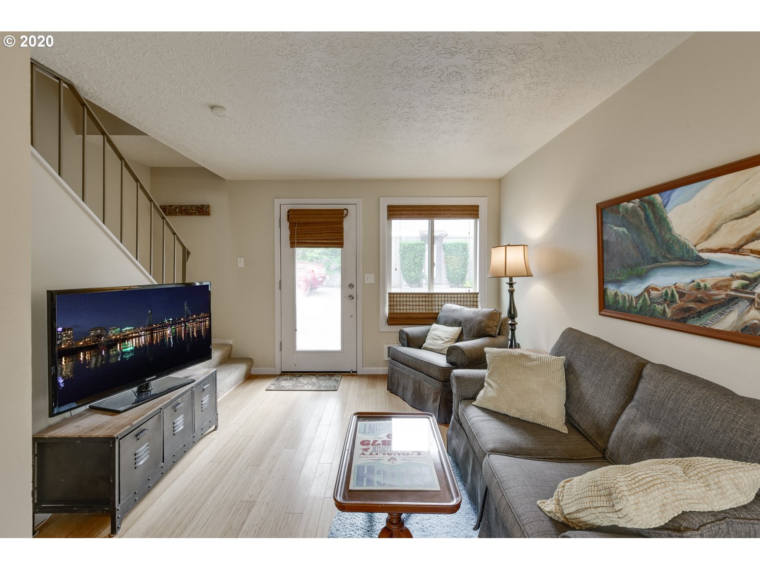 Photo #3: 20490743 Listing 