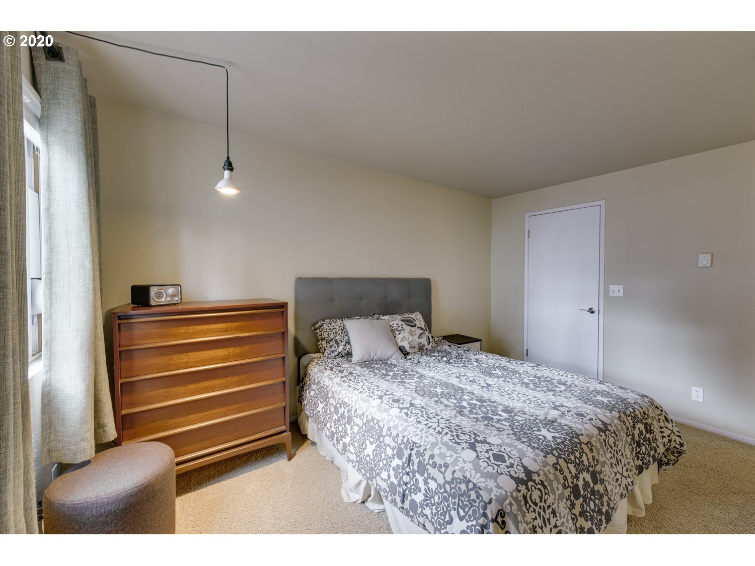 Photo #6: 20490743 Listing 