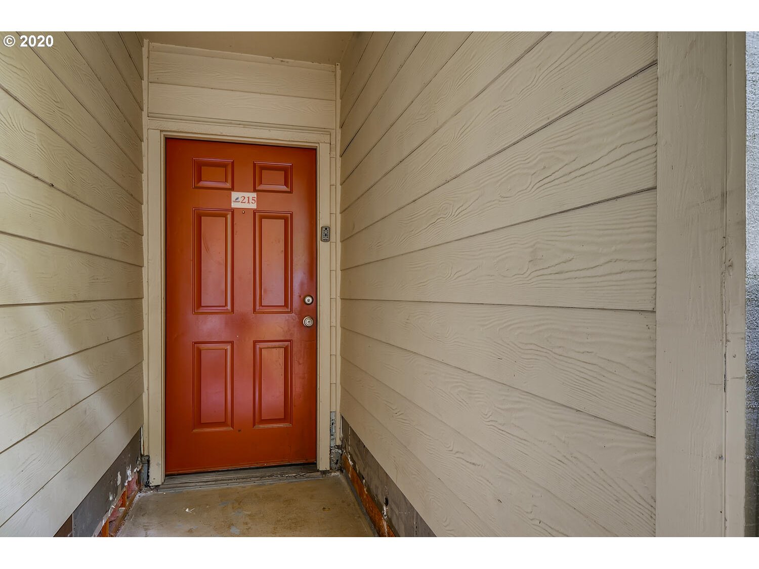 Photo #3: 20495707 Listing 