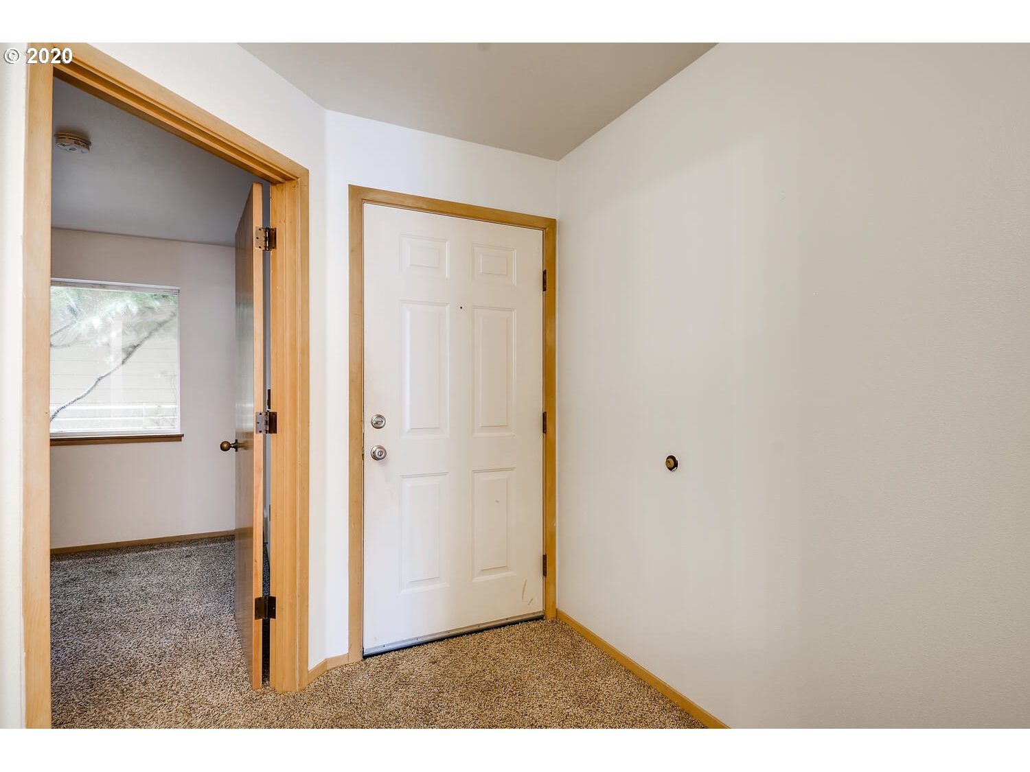 Photo #4: 20495707 Listing 