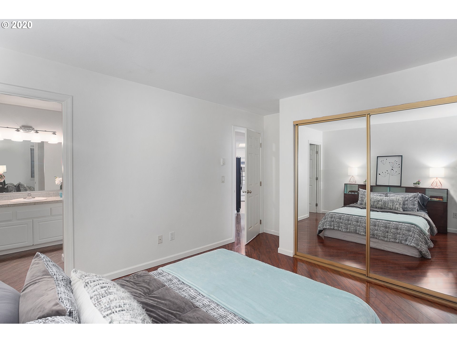 Photo #3: 20497587 Listing 