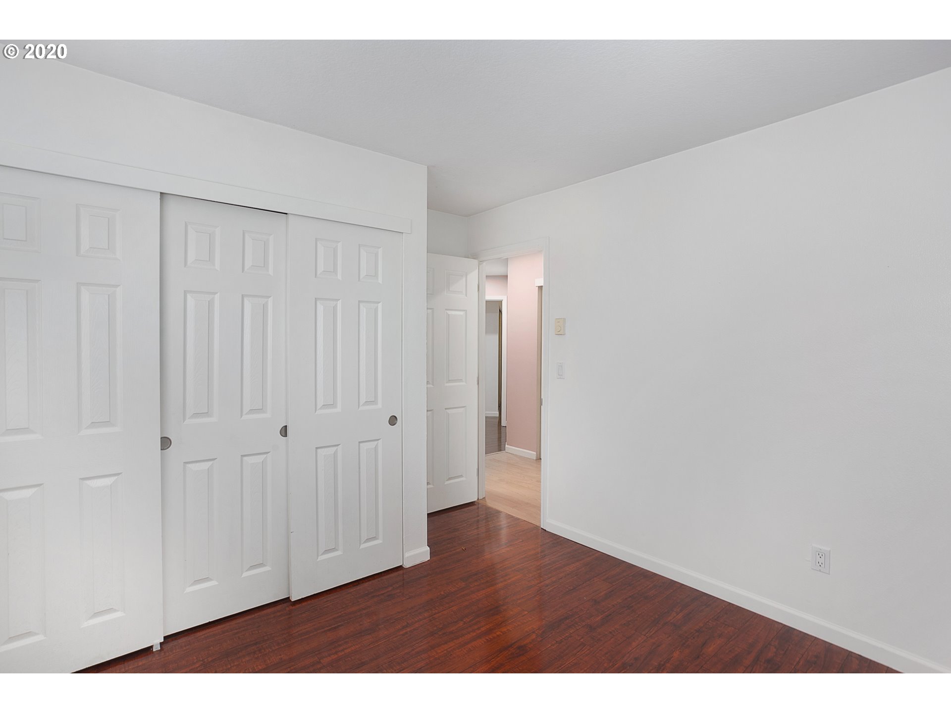 Photo #6: 20497587 Listing 