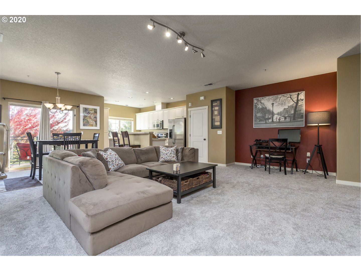 Photo #6: 20503365 Listing 