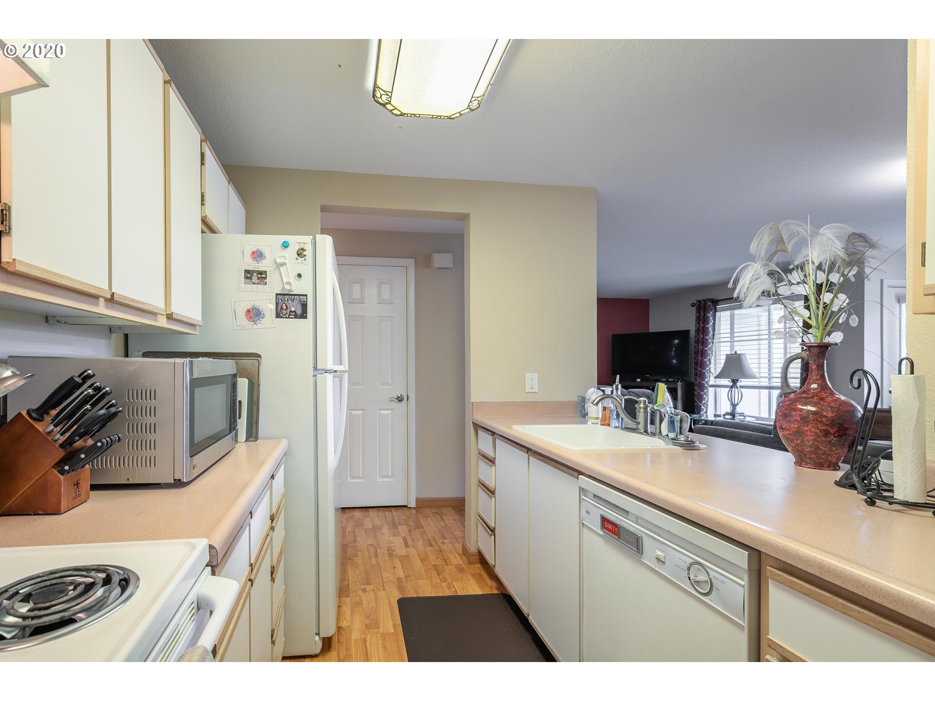 Photo #5: 20504151 Listing 