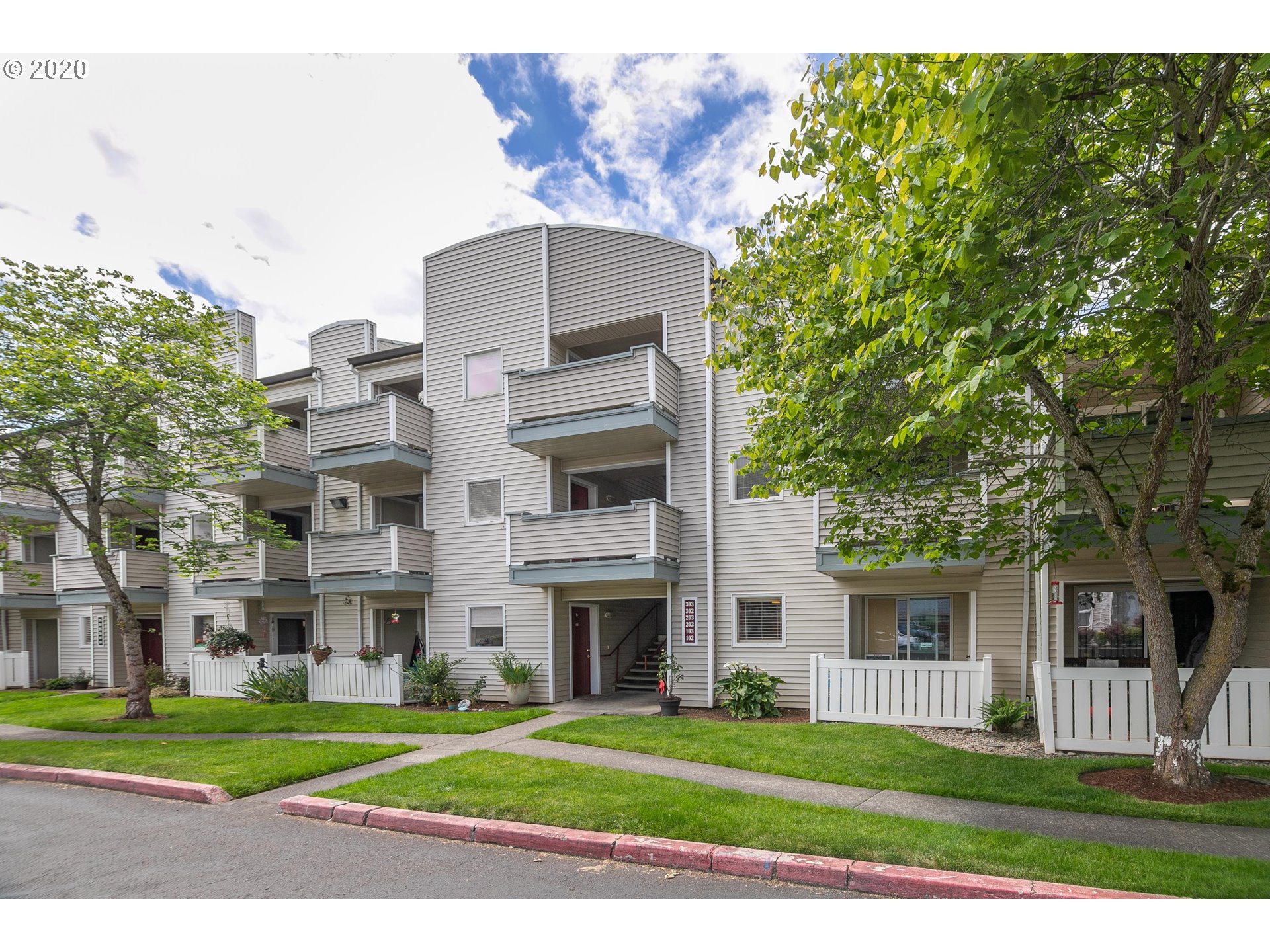 Photo #3: 20504151 Listing 