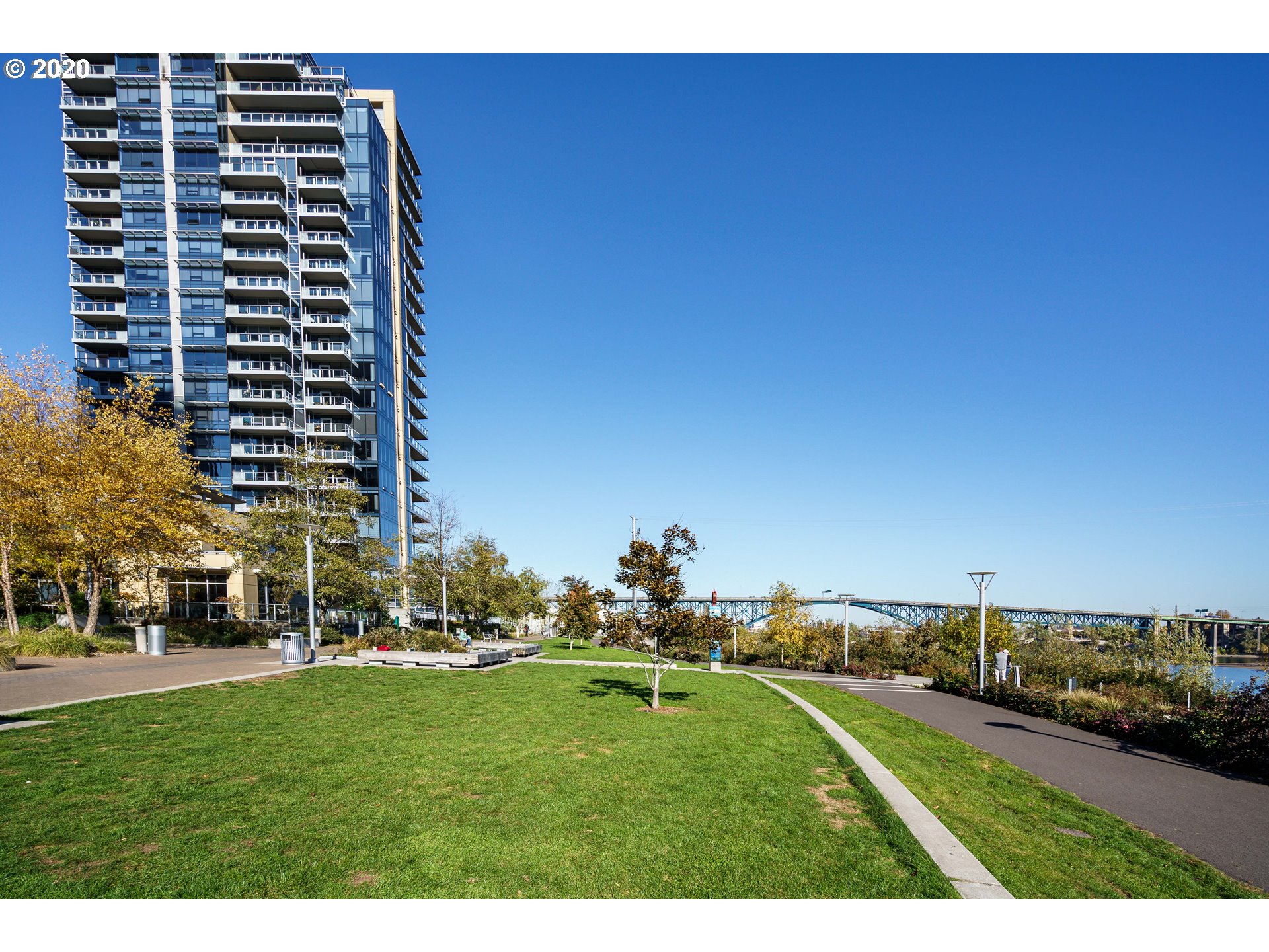 Photo #3: 20508098 Listing 