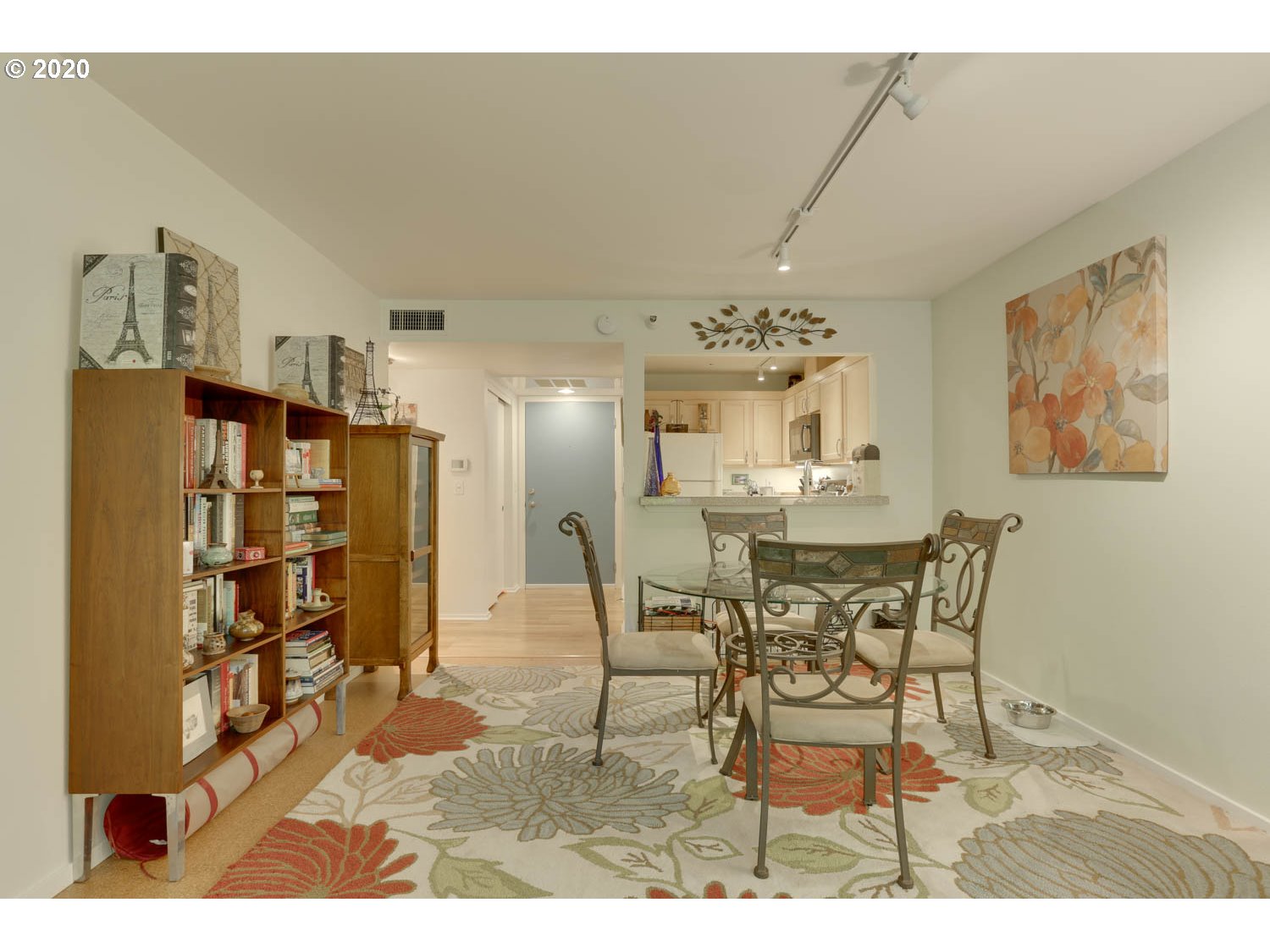 Photo #6: 20512664 Listing 