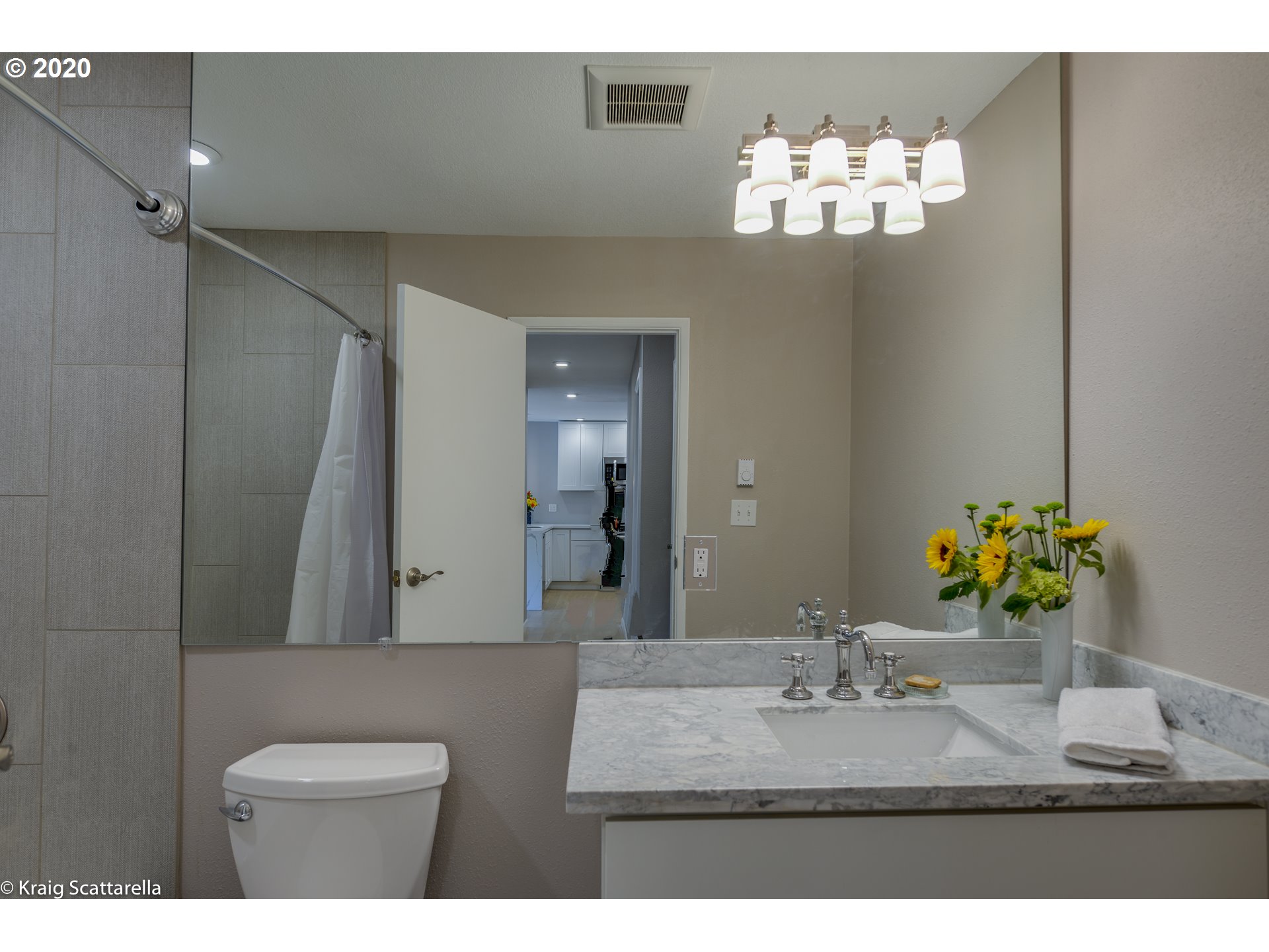 Photo #4: 20516929 Listing 