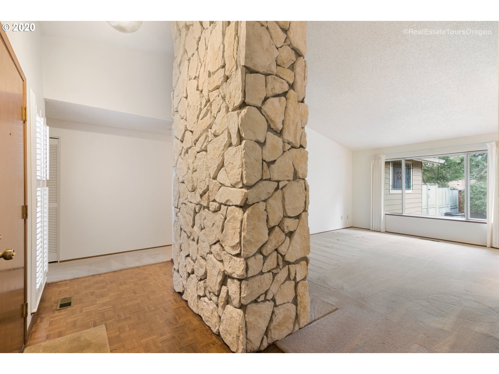 Photo #4: 20519281 Listing 