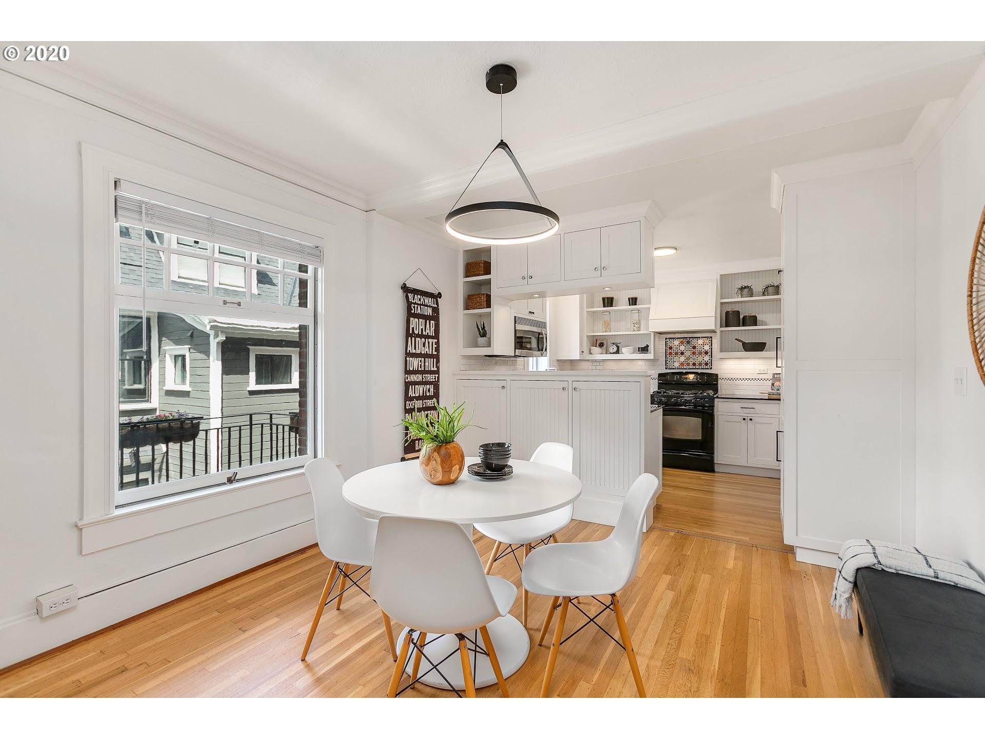 Photo #5: 20521555 Listing 