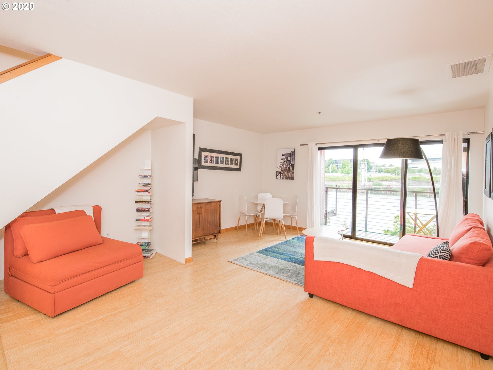 Photo #4: 20523475 Listing 