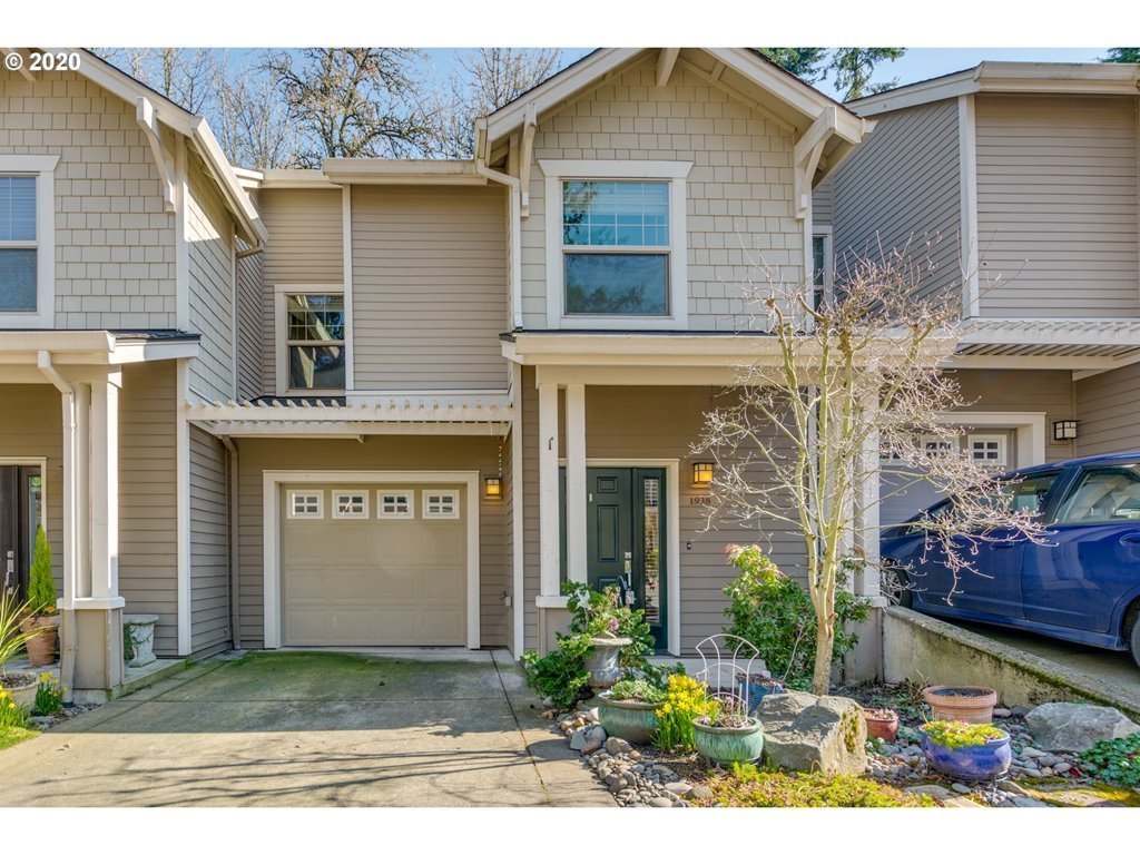 MLS: 20525401 Condo For Sale