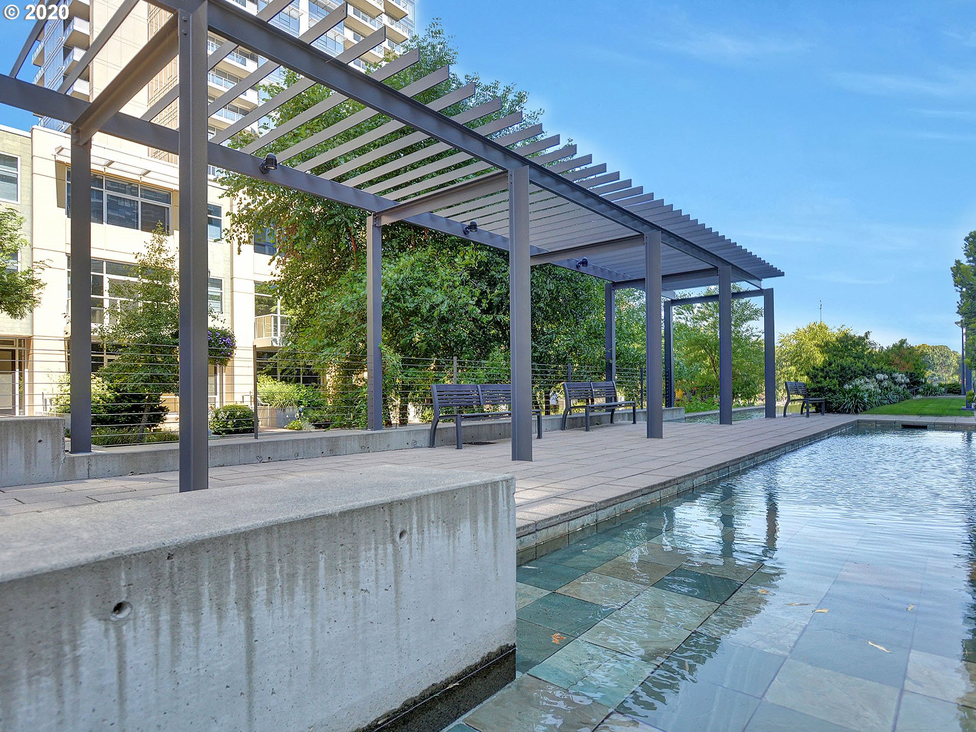 Photo #4: 20525729 Listing 