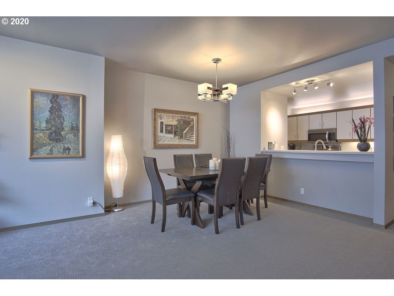 Photo #2: 20526229 Listing 