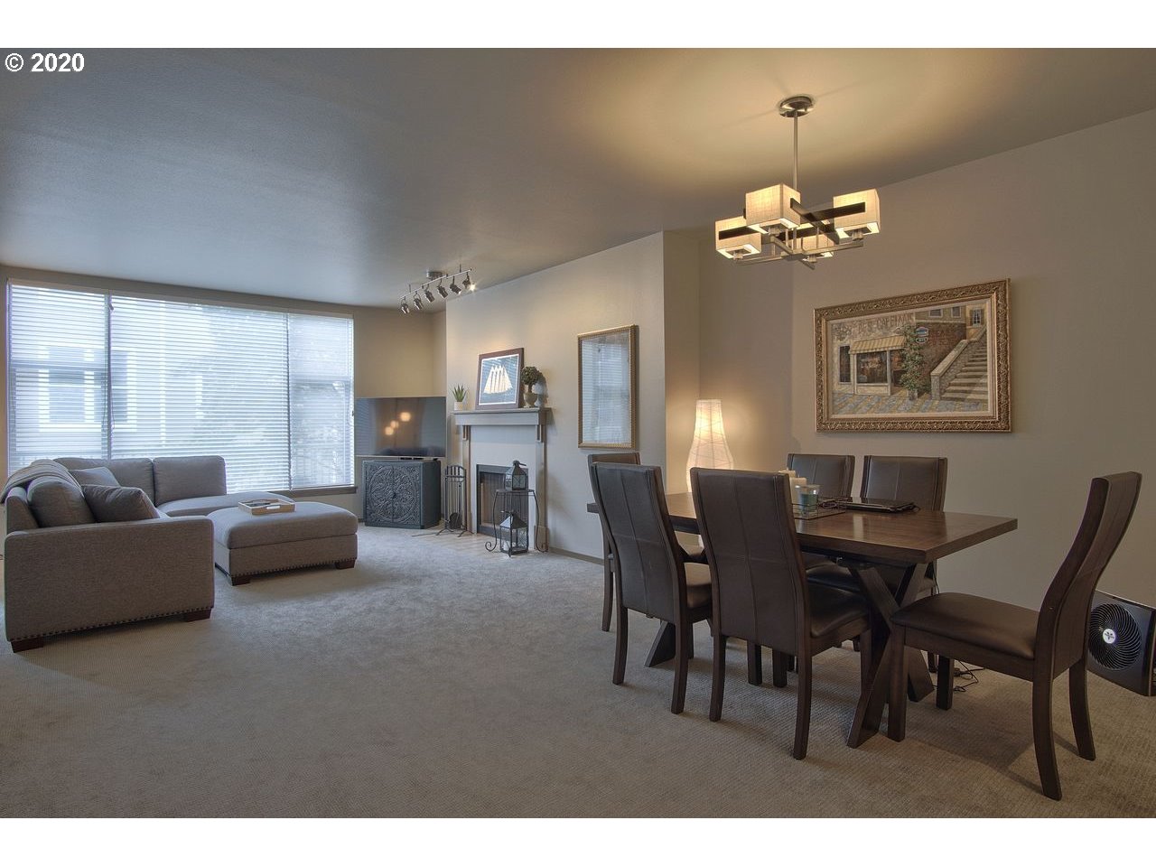 Photo #4: 20526229 Listing 