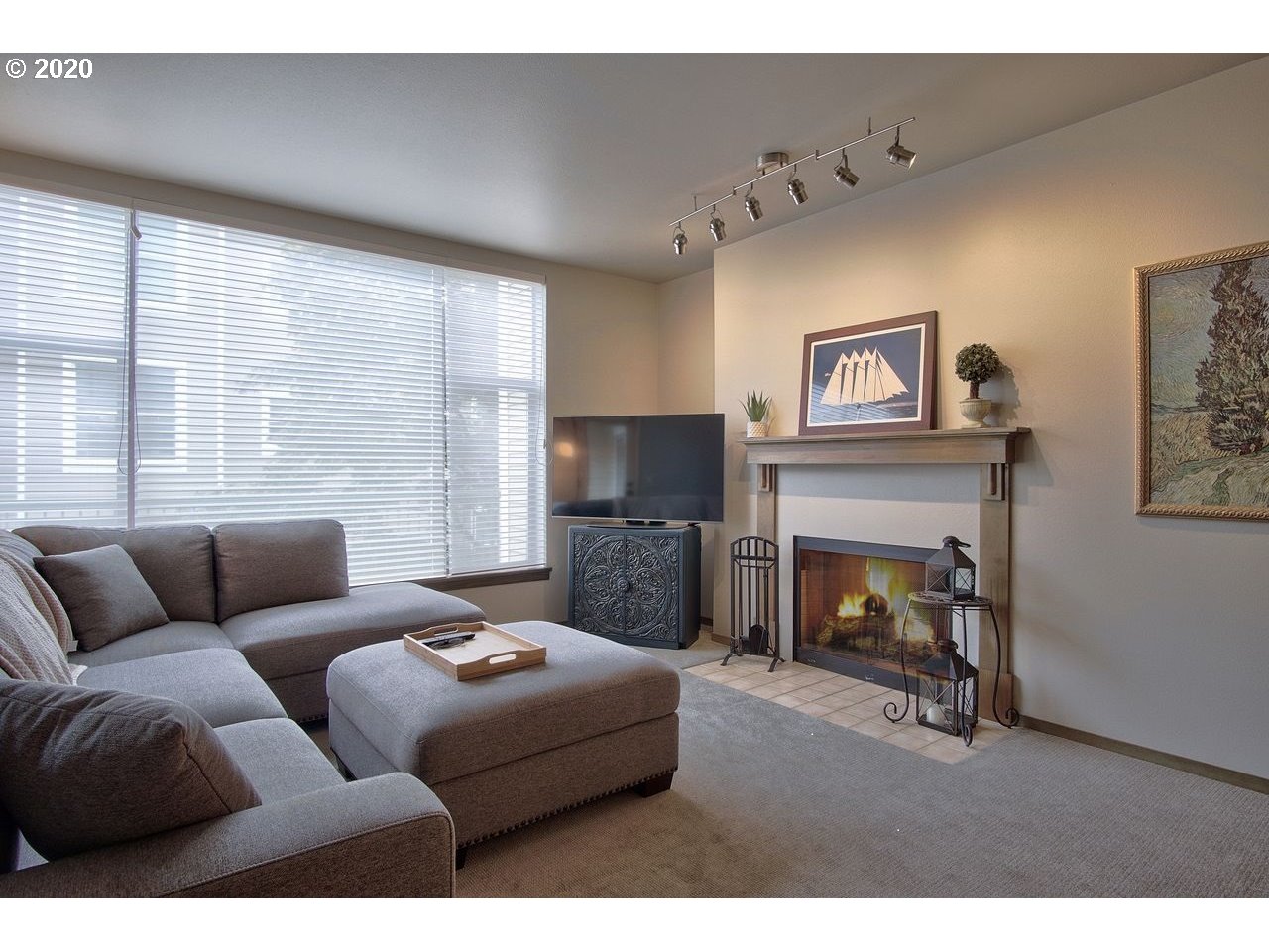 Photo #6: 20526229 Listing 
