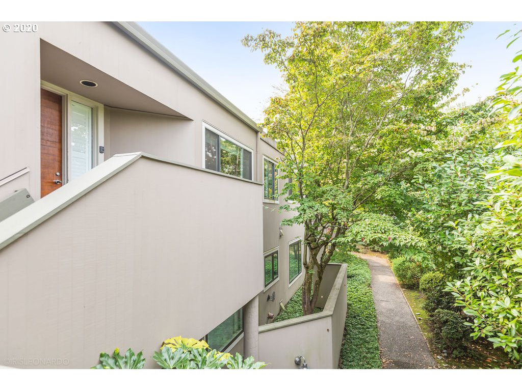 Photo #2: 20526626 Listing 