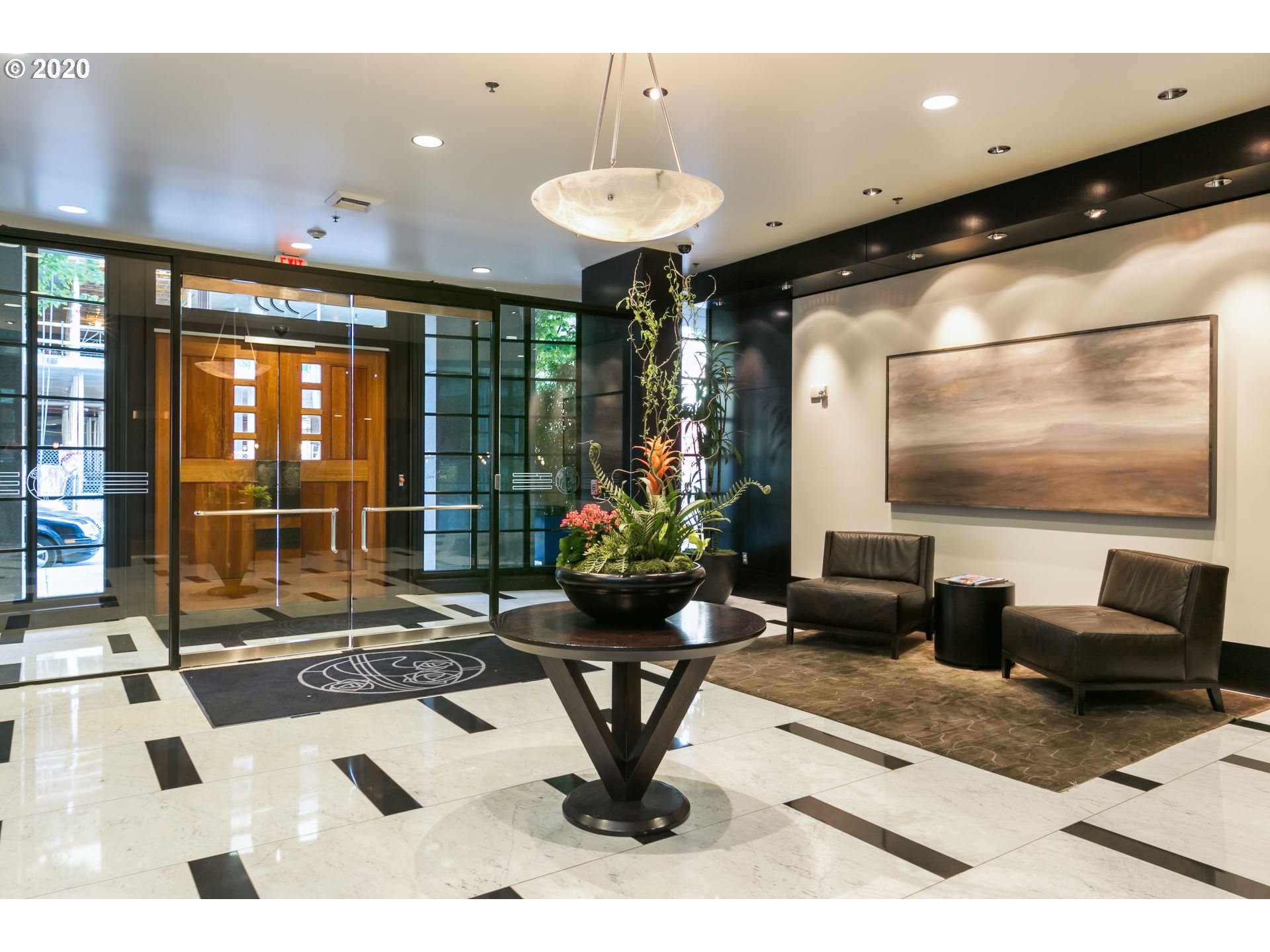 Photo #3: 20526633 Listing 