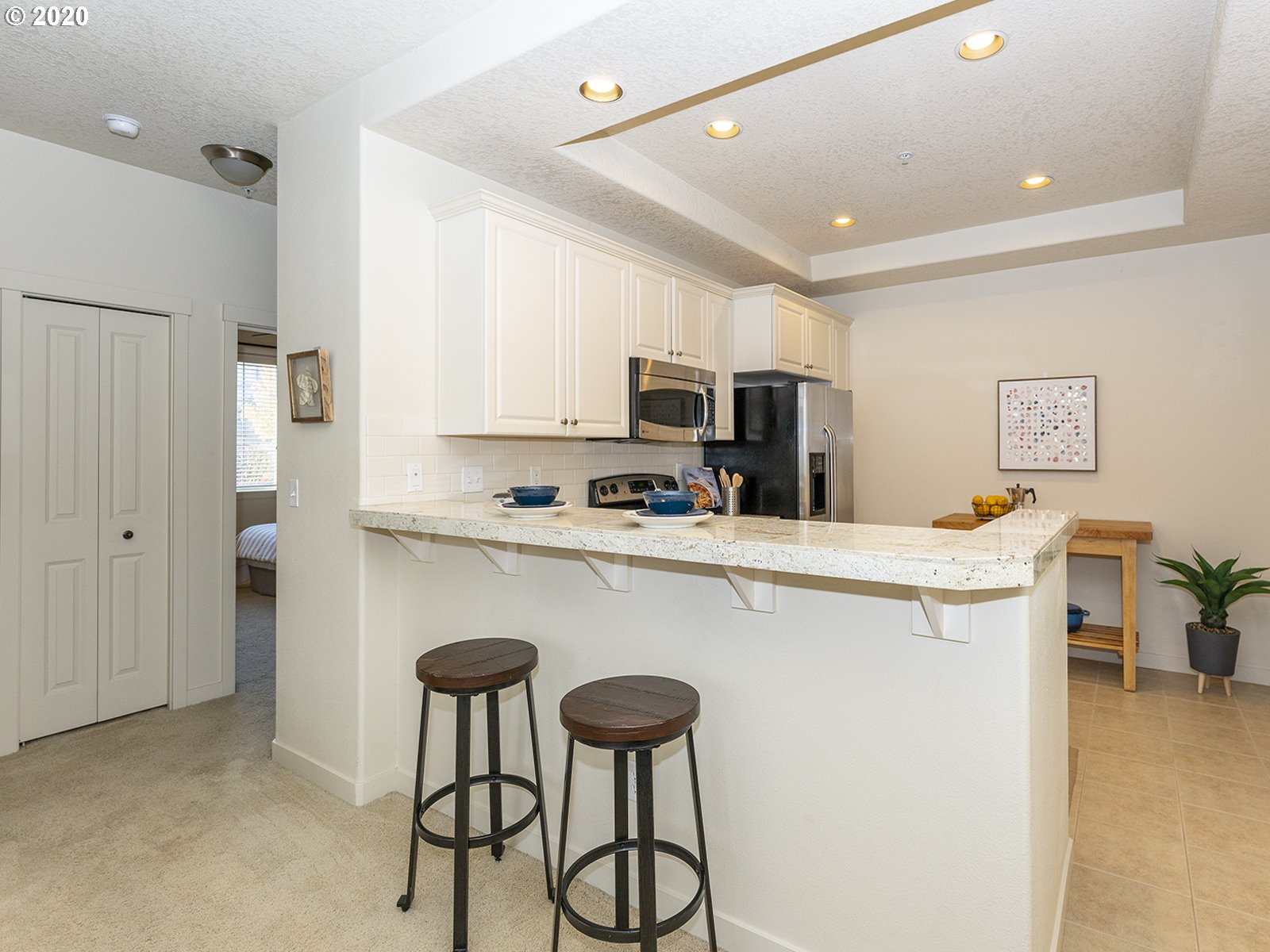 Photo #5: 20527612 Listing 