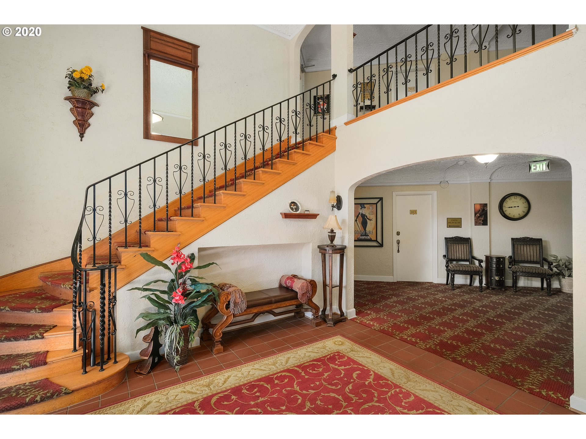 Photo #3: 20528466 Listing 
