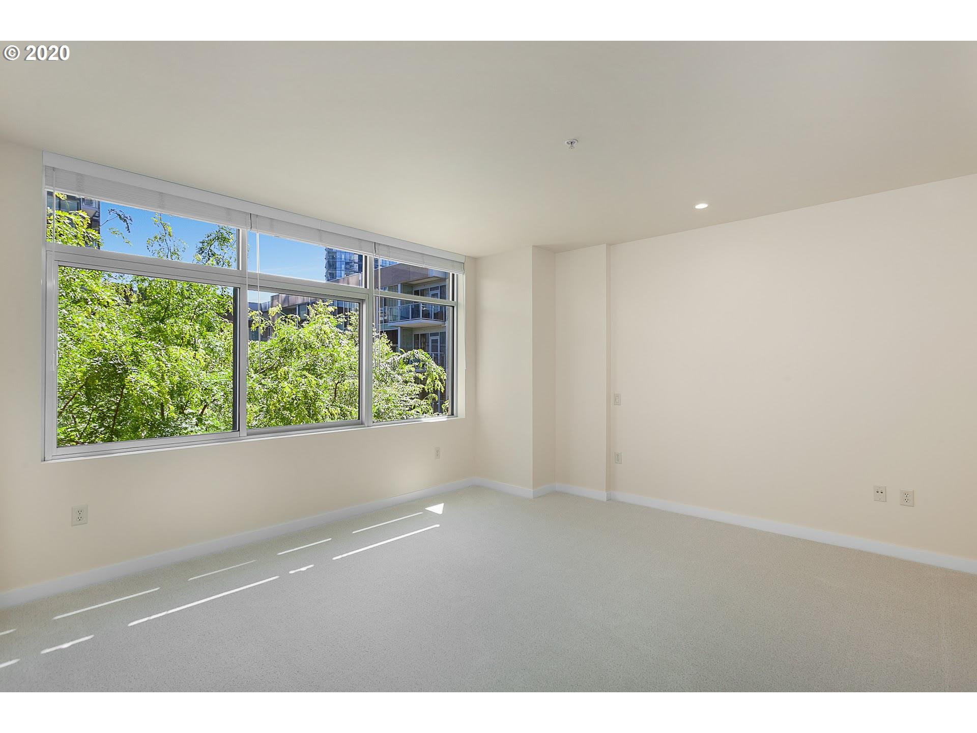 Photo #5: 20529131 Listing 