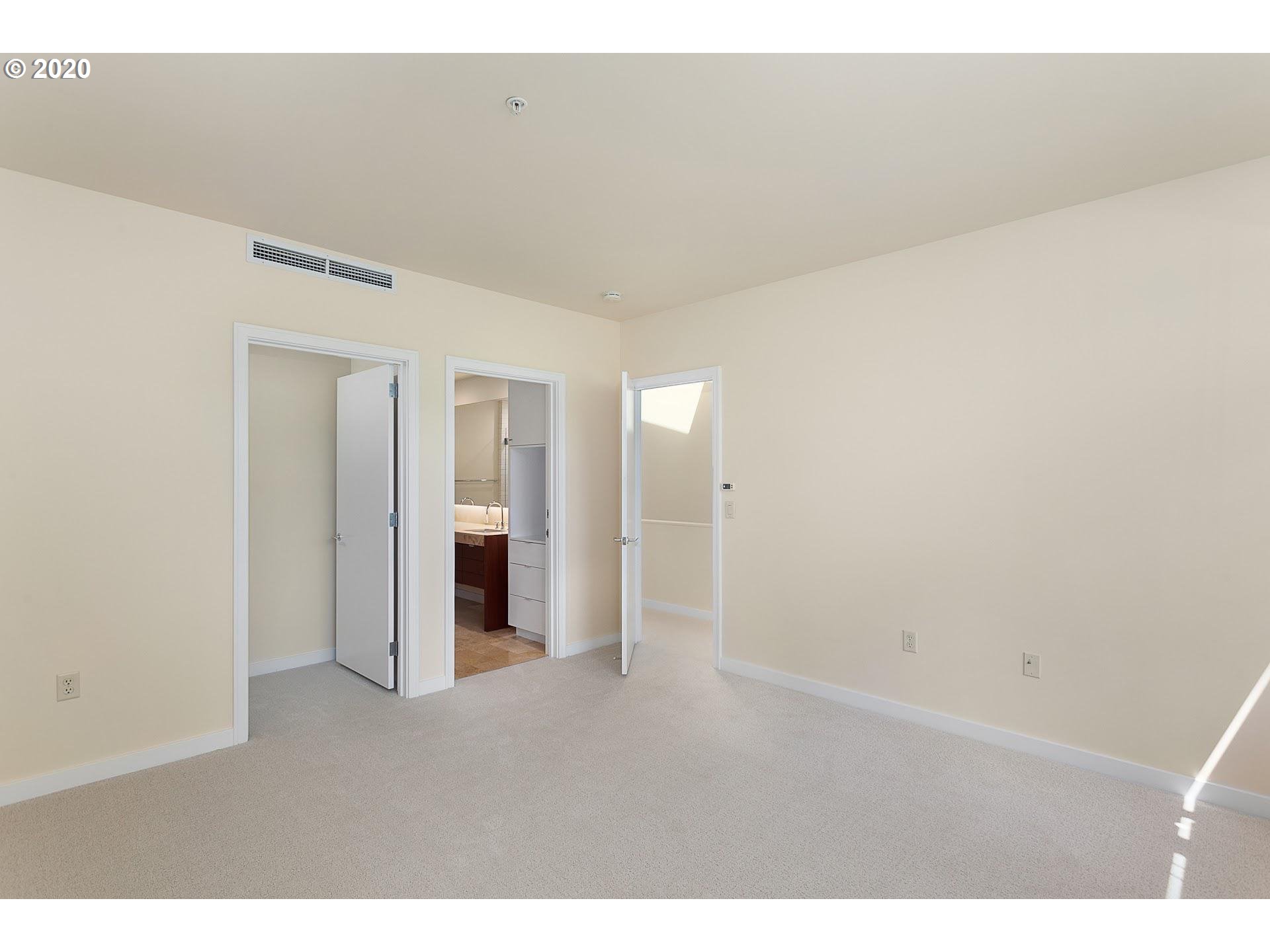 Photo #6: 20529131 Listing 