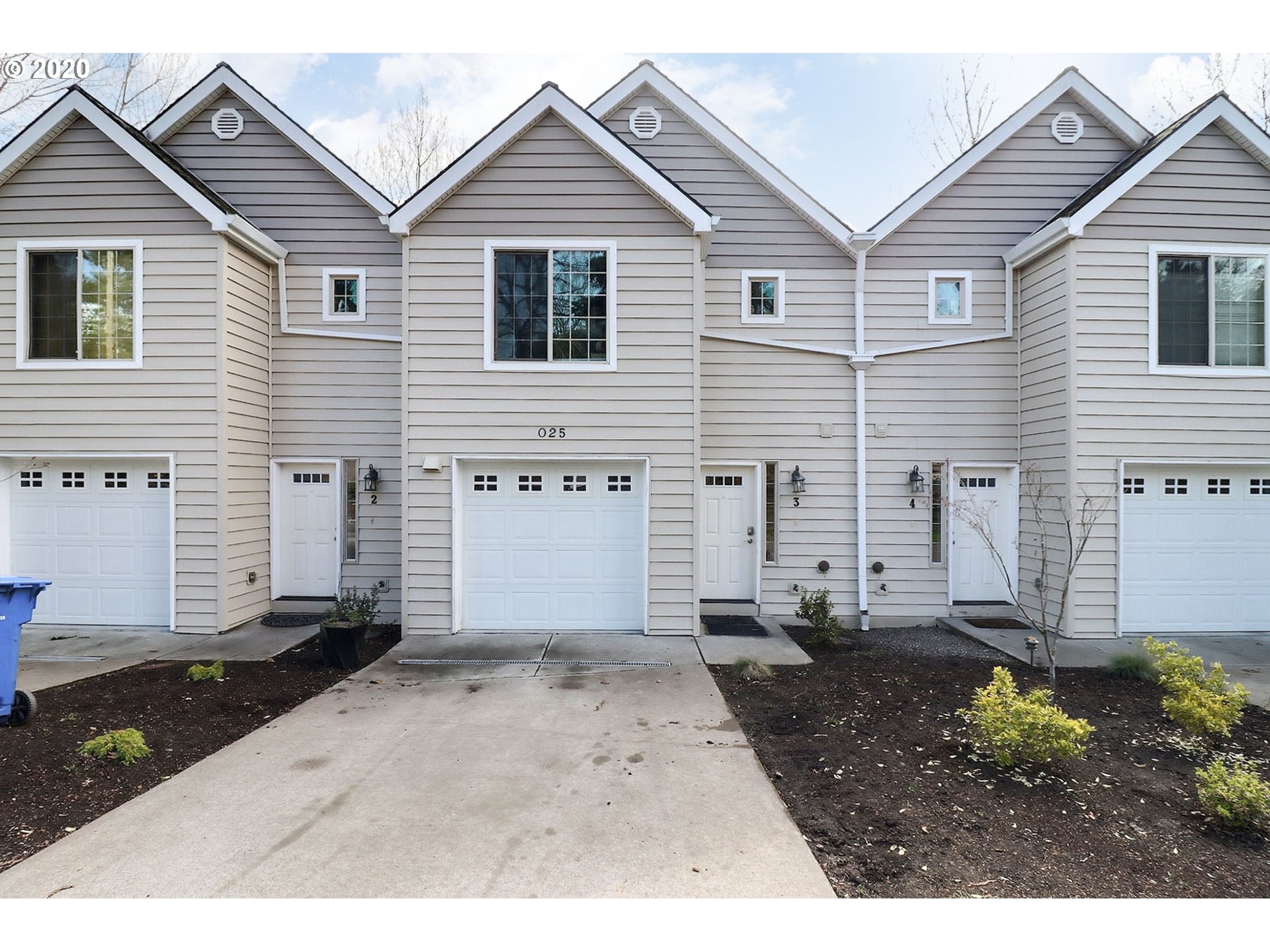Photo #3: 20529275 Listing 