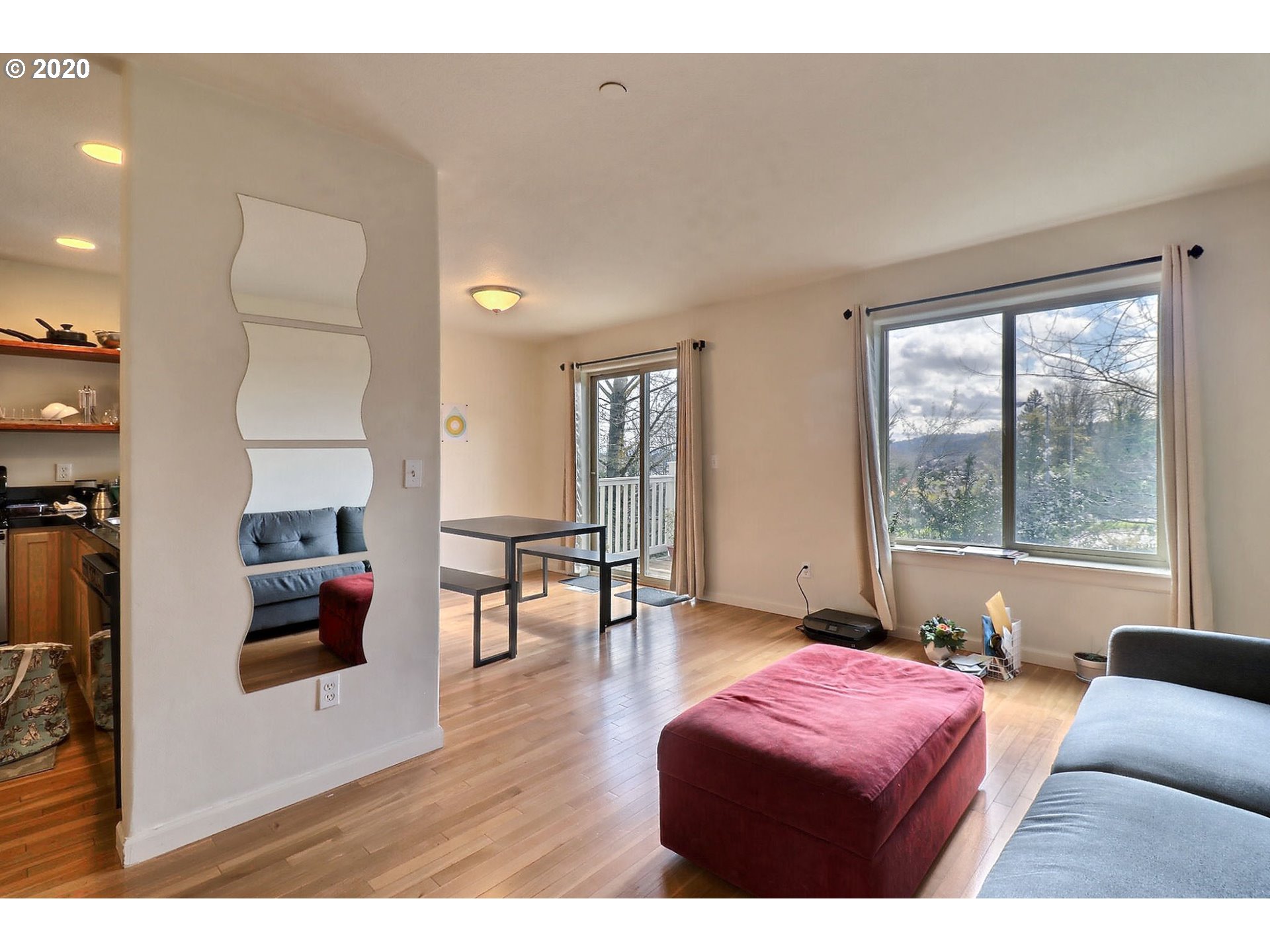 Photo #4: 20529275 Listing 